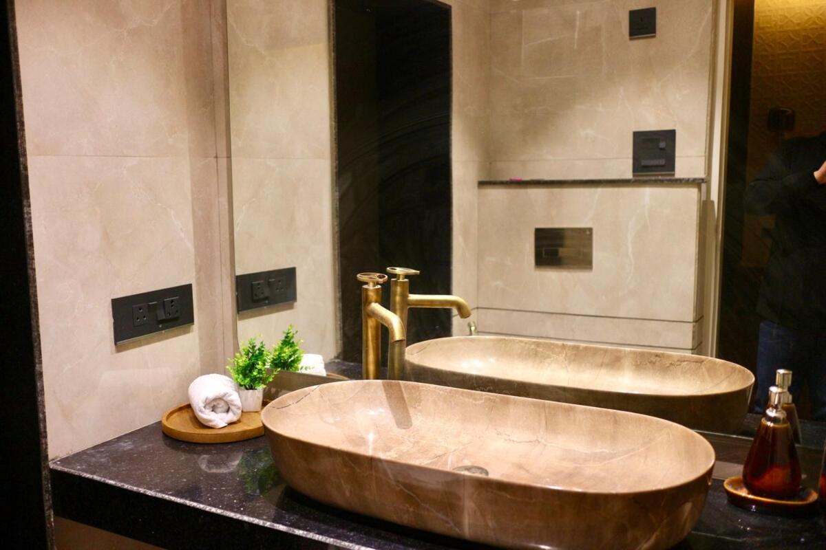 Amarna- The Lux With Pool Near Delhi * Gurgaon