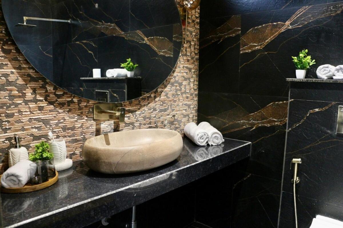 Amarna- The Lux With Pool Near Delhi Villa Gurgaon