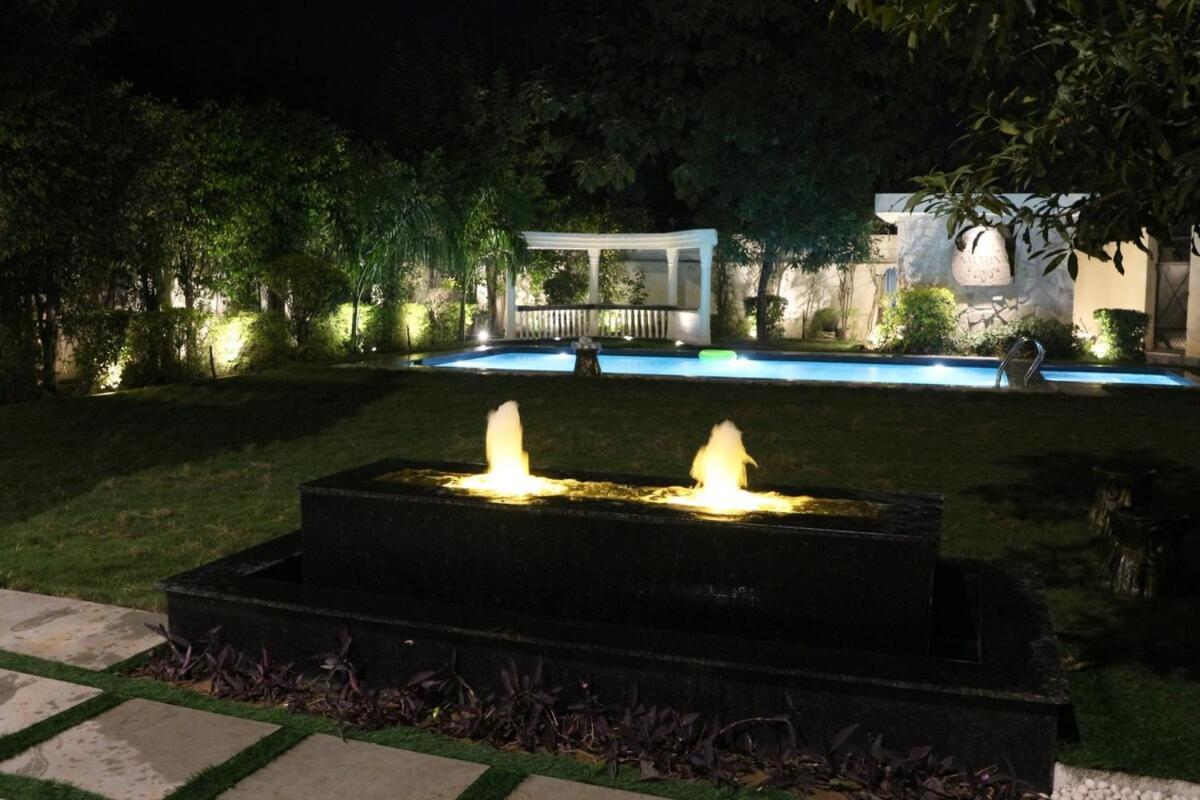 Amarna- The Lux With Pool Near Delhi Villa *