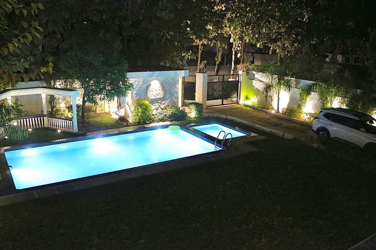 Amarna- The Lux With Pool Near Delhi Gurgaon