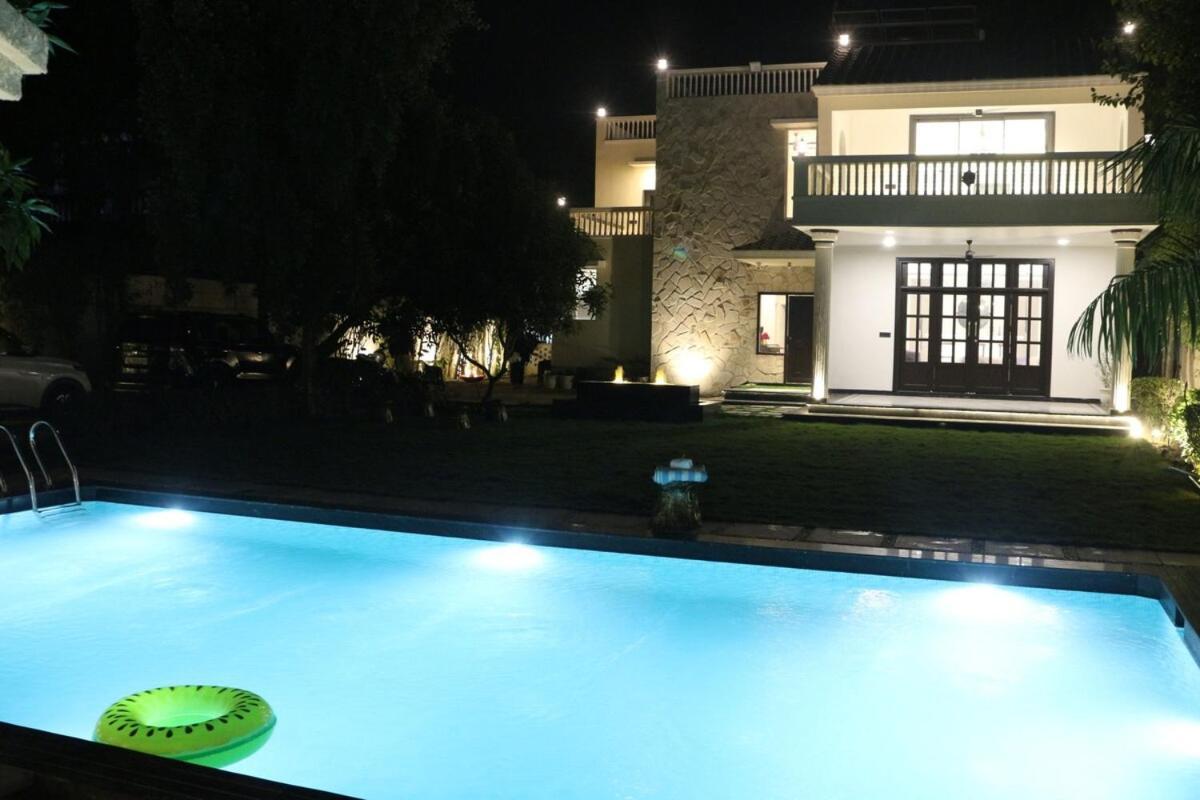 Villa Amarna- The Lux With Pool Near Delhi *