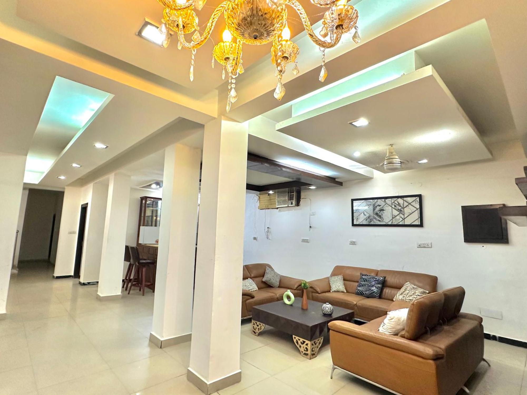 2 And Huge Hall For Parties * Gurgaon