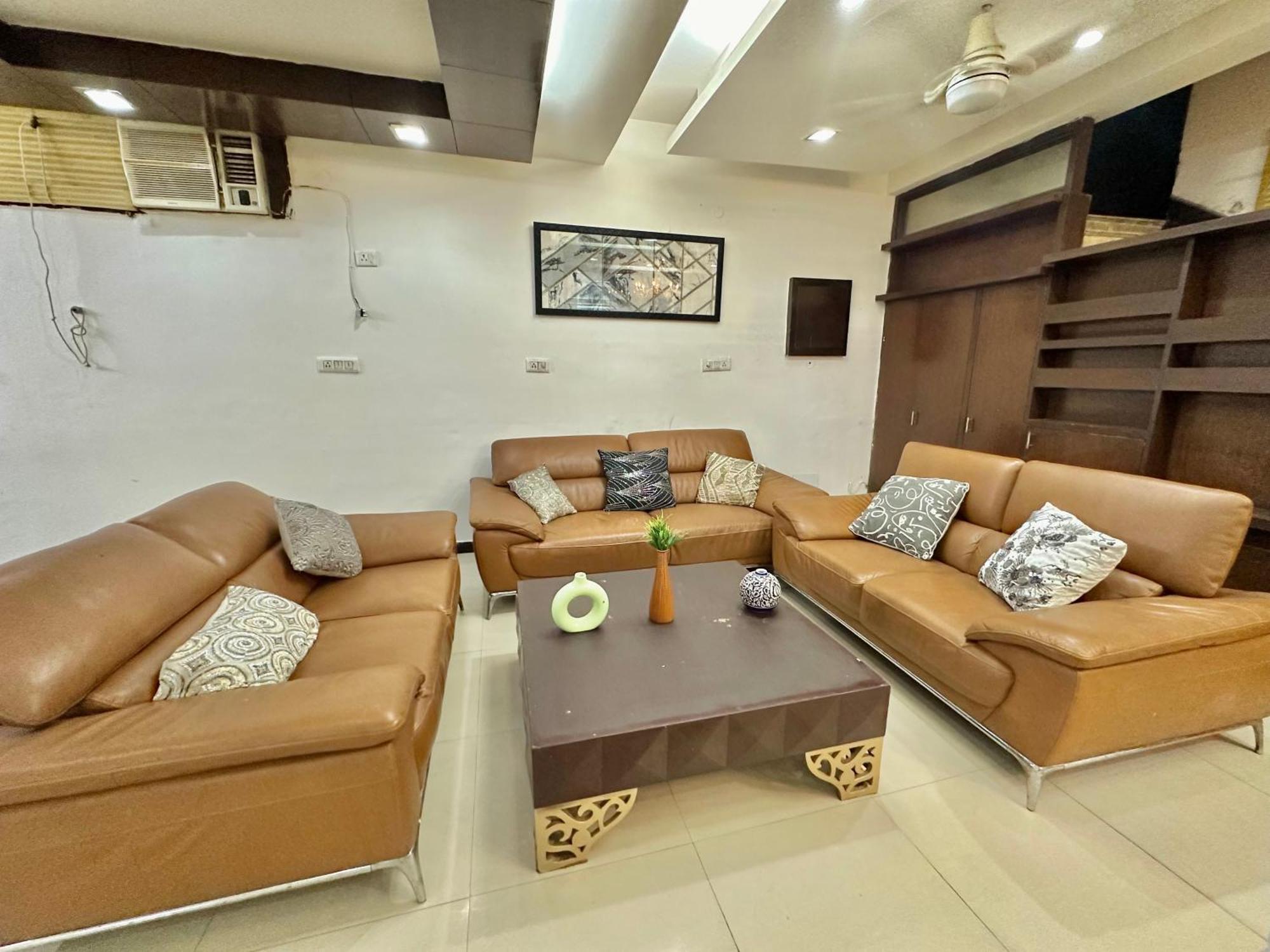 2 And Huge Hall For Parties * Gurgaon