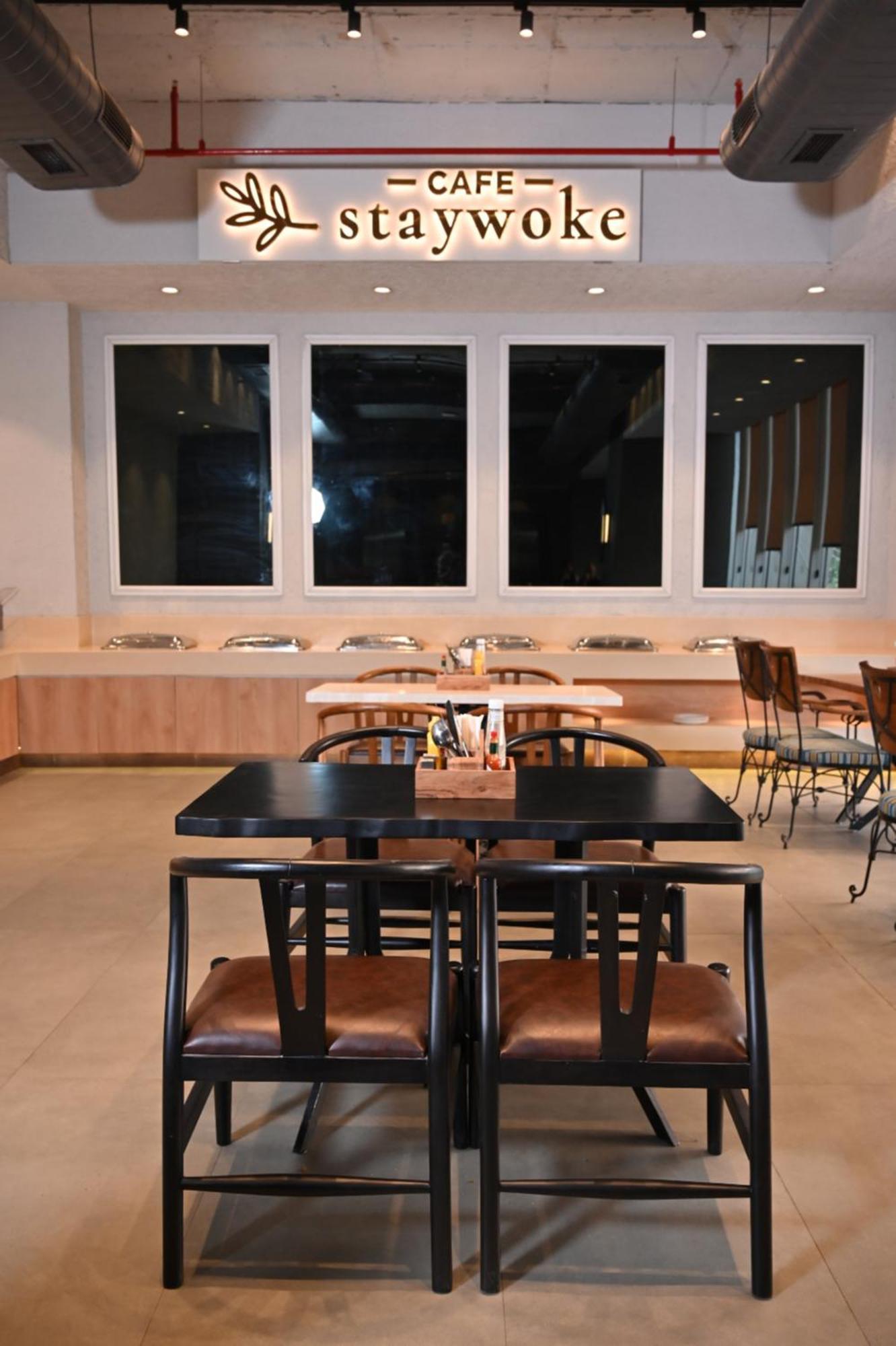 Alivaa Gurugram Sohna Road Center Hotel