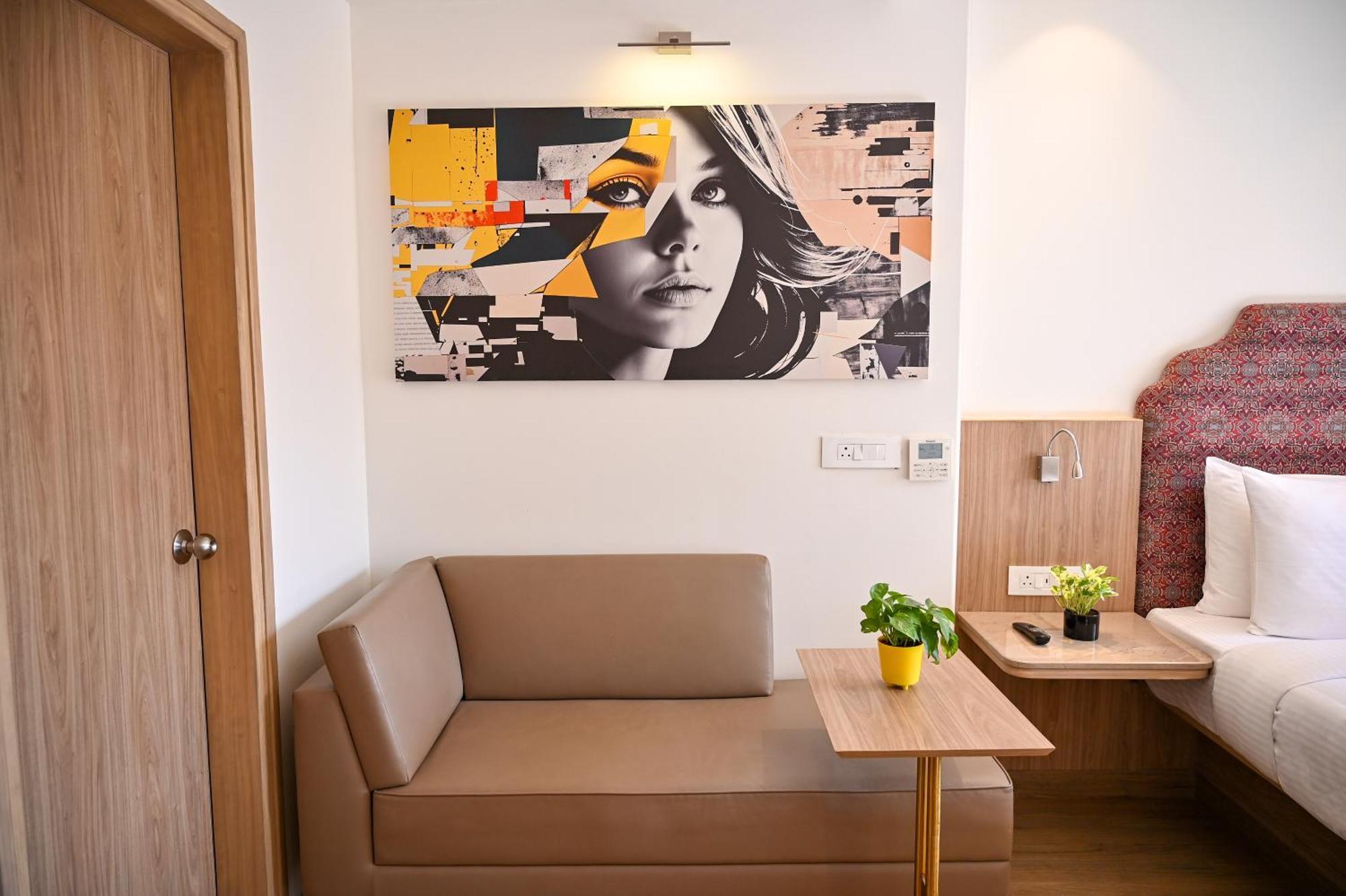 Hotel Alivaa Gurugram Sohna Road Center Gurgaon