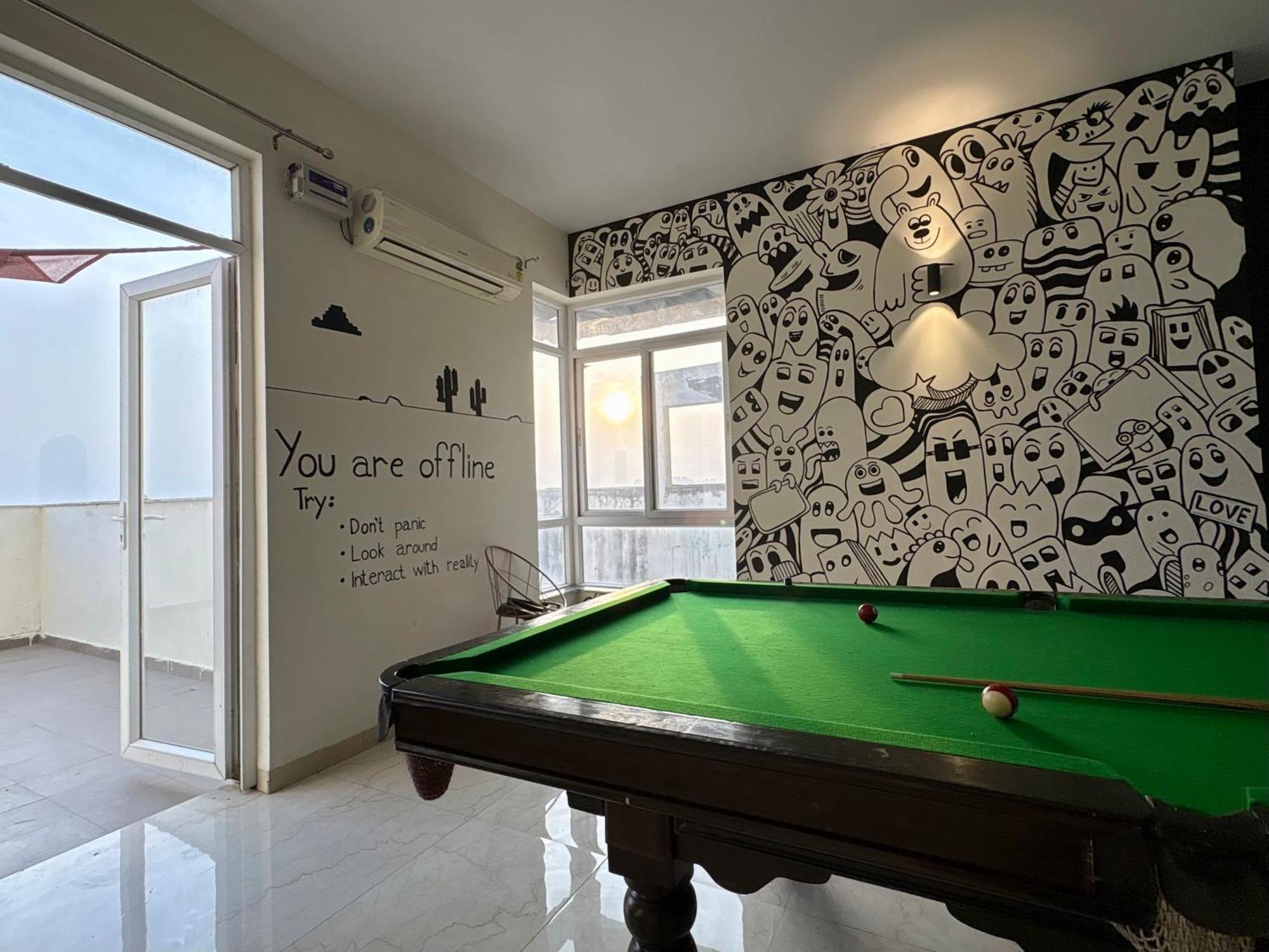 Two Passangers In Penthouse * Gurgaon