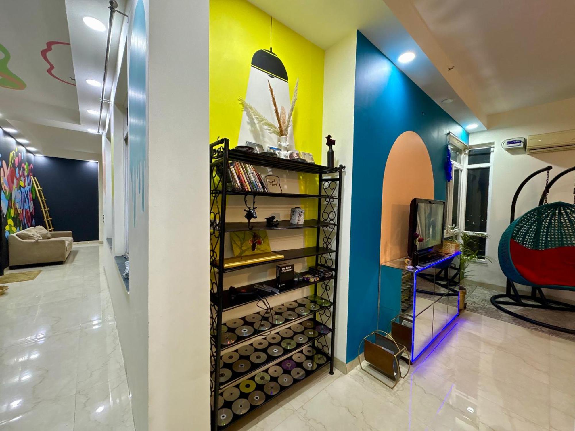 Homestay Two Passangers In Penthouse Gurgaon