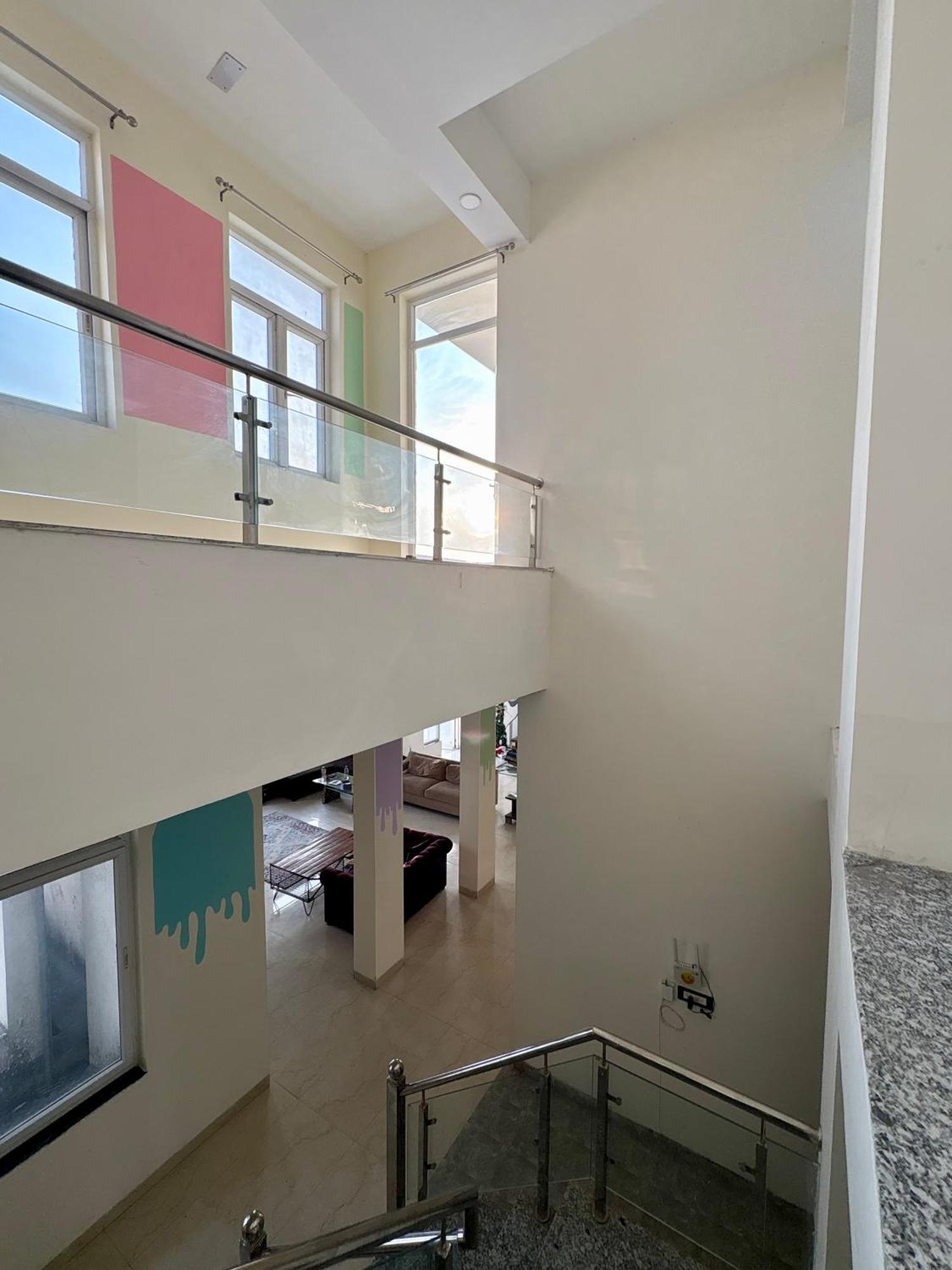 Homestay Two Passangers In Penthouse