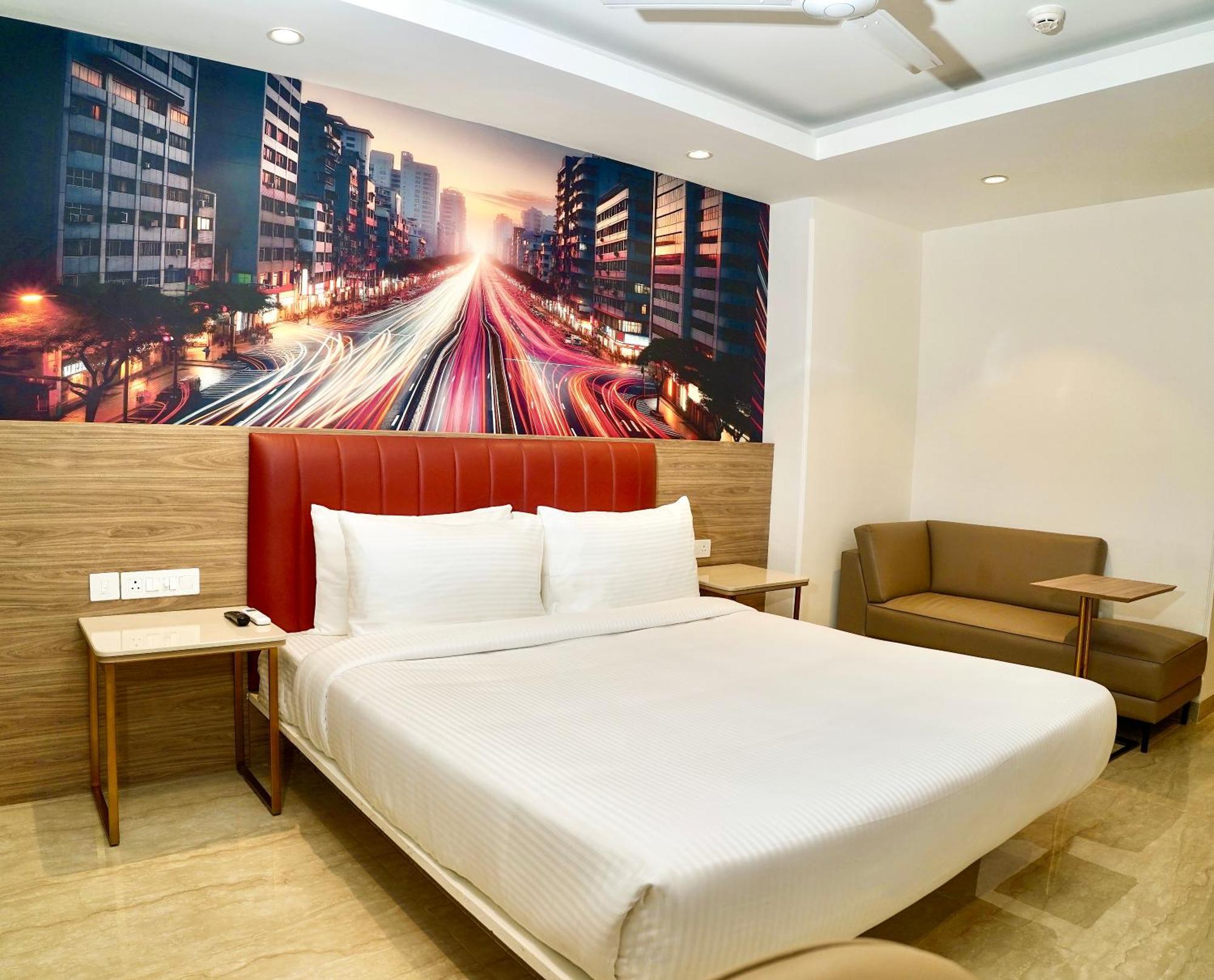 Alivaa Gurugram Sohna Road Center Hotel