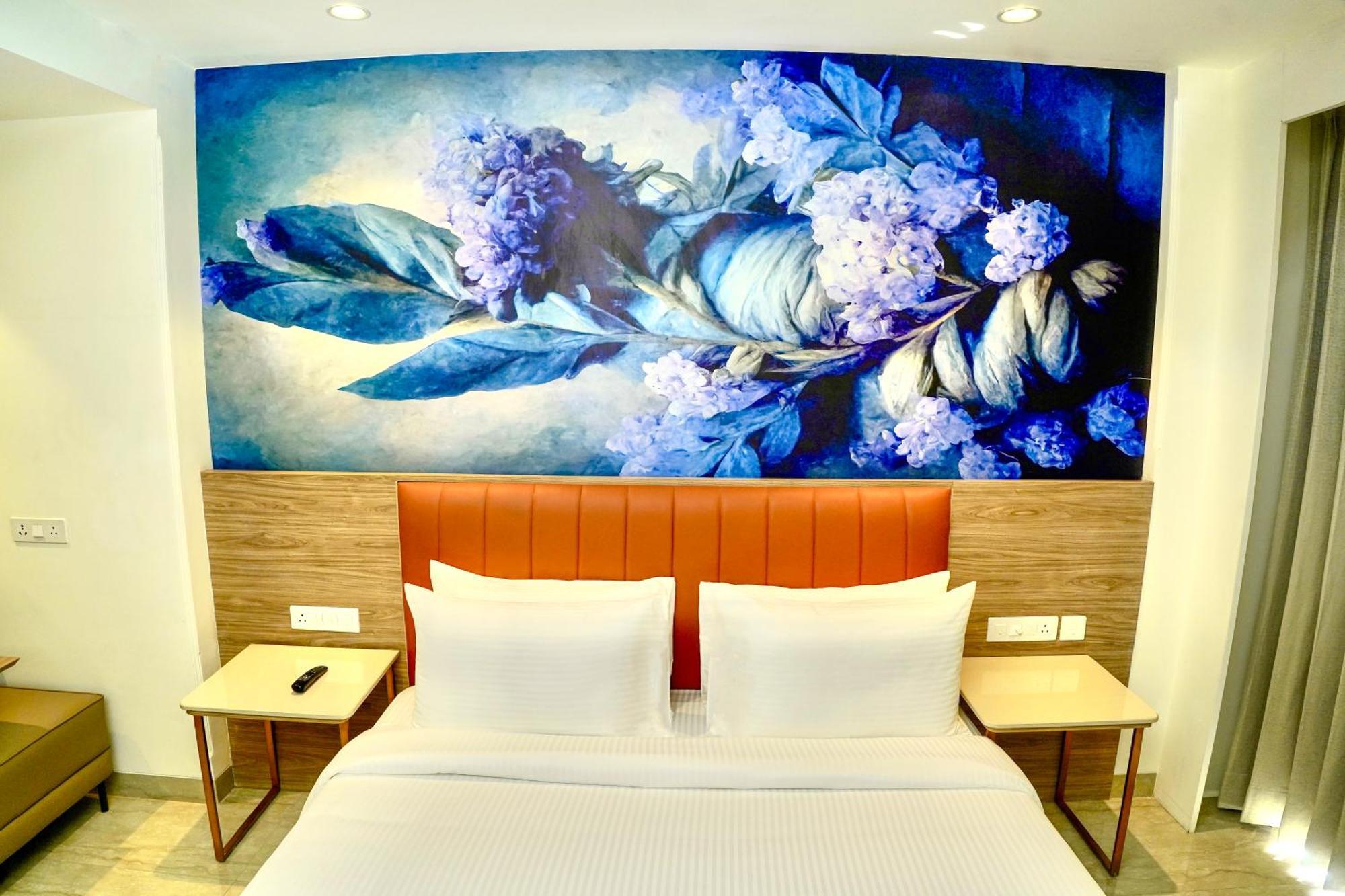 Alivaa Gurugram Sohna Road Center Hotel 4*