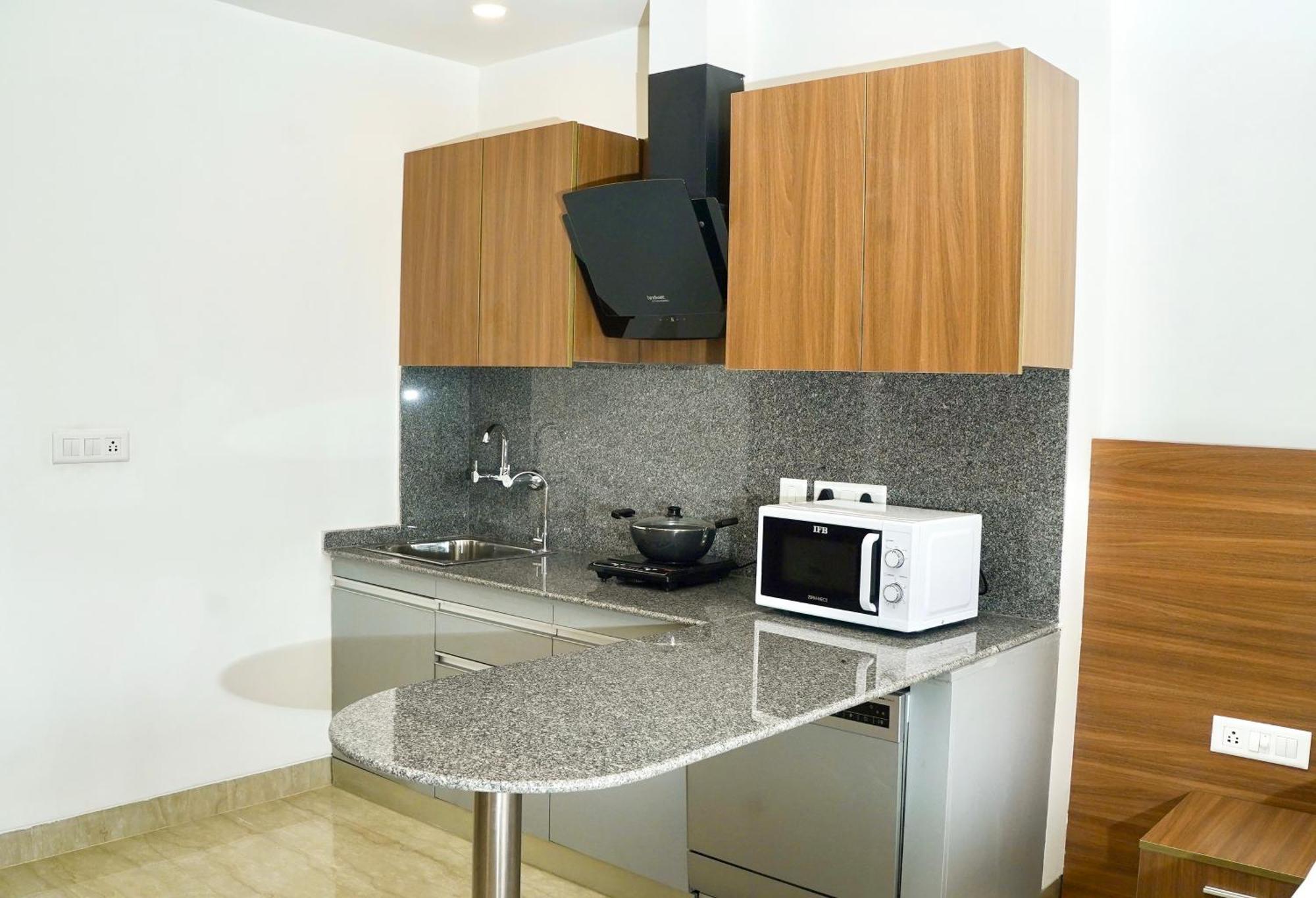 Alivaa Gurugram Sohna Road Center Hotel Gurgaon