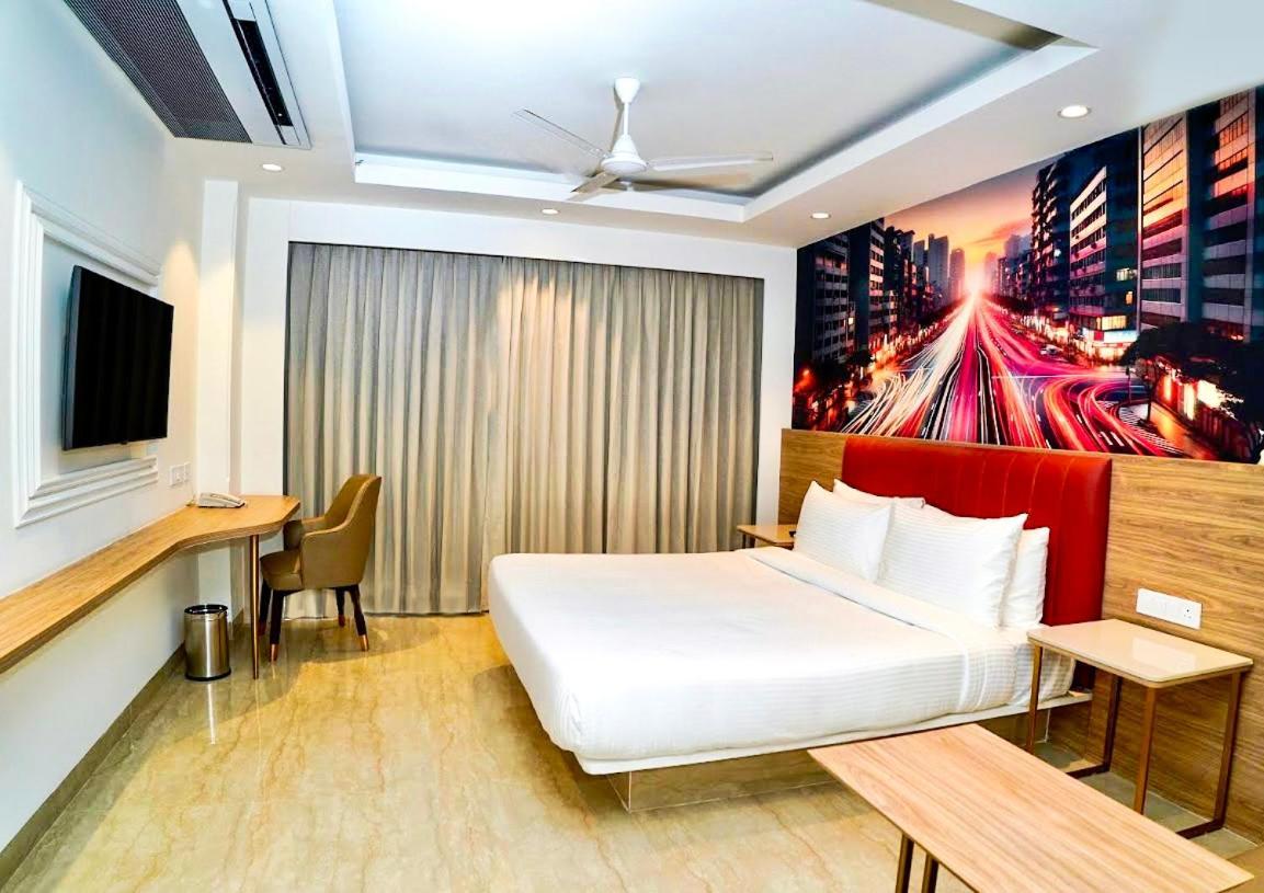 Alivaa Gurugram Sohna Road Center Hotel