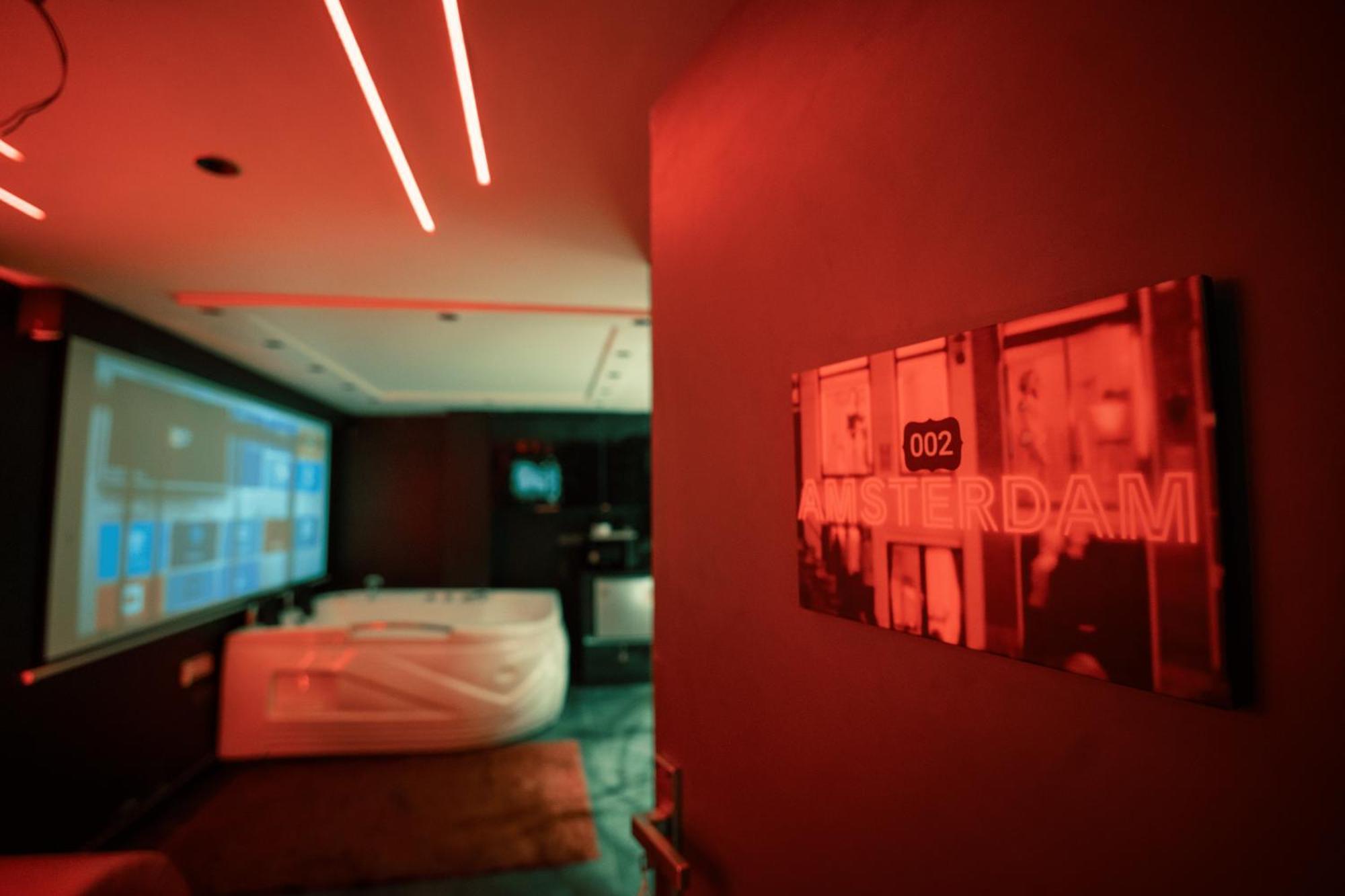 Hotel Orsom Sassy - Sector 42