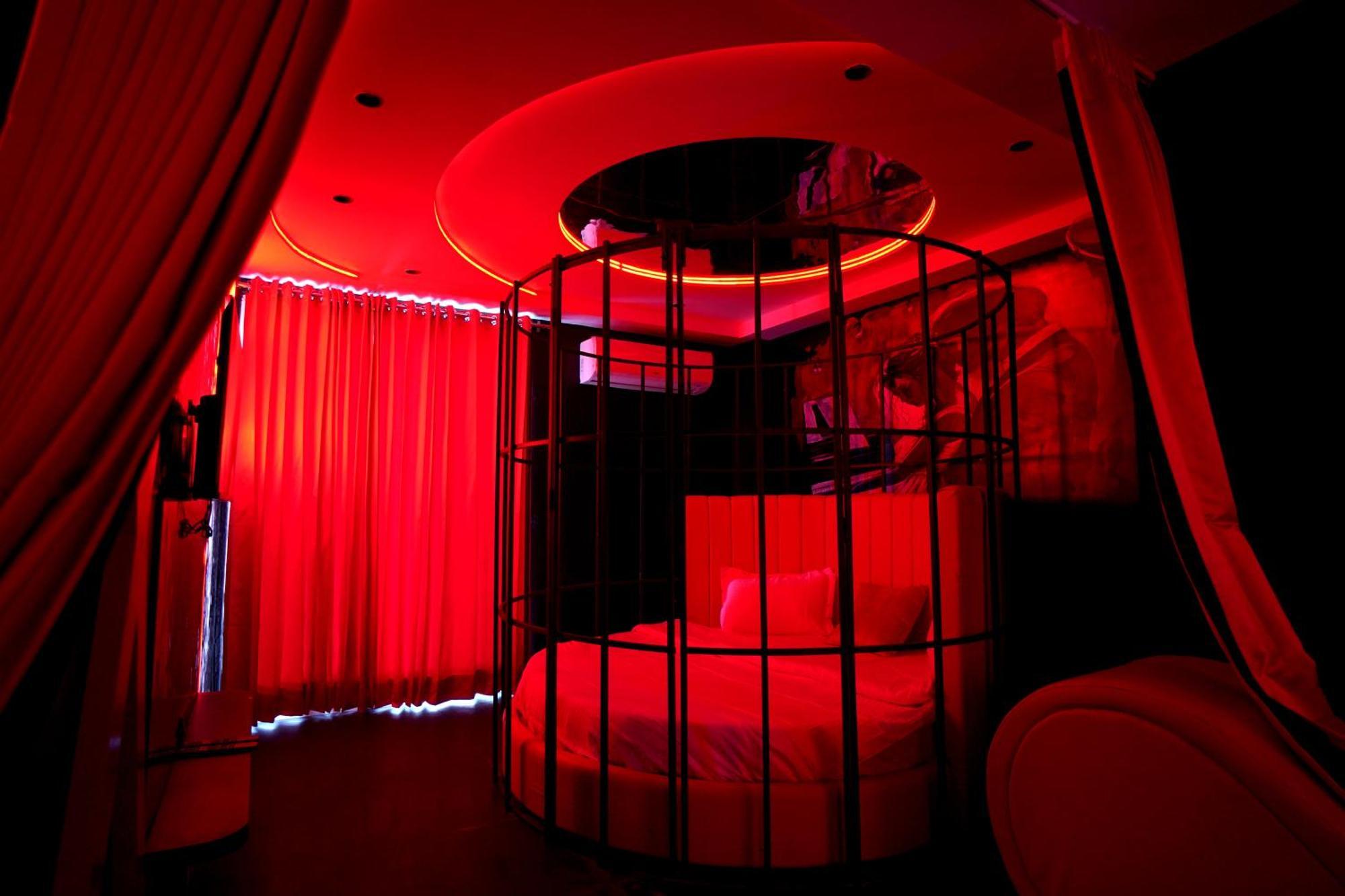 Hotel Orsom Sassy - Sector 42