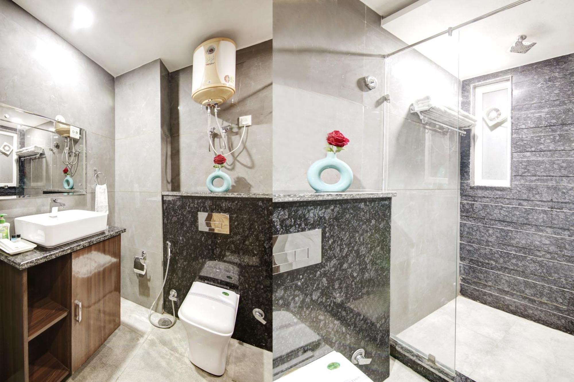 Grand Manor Hotel 3*