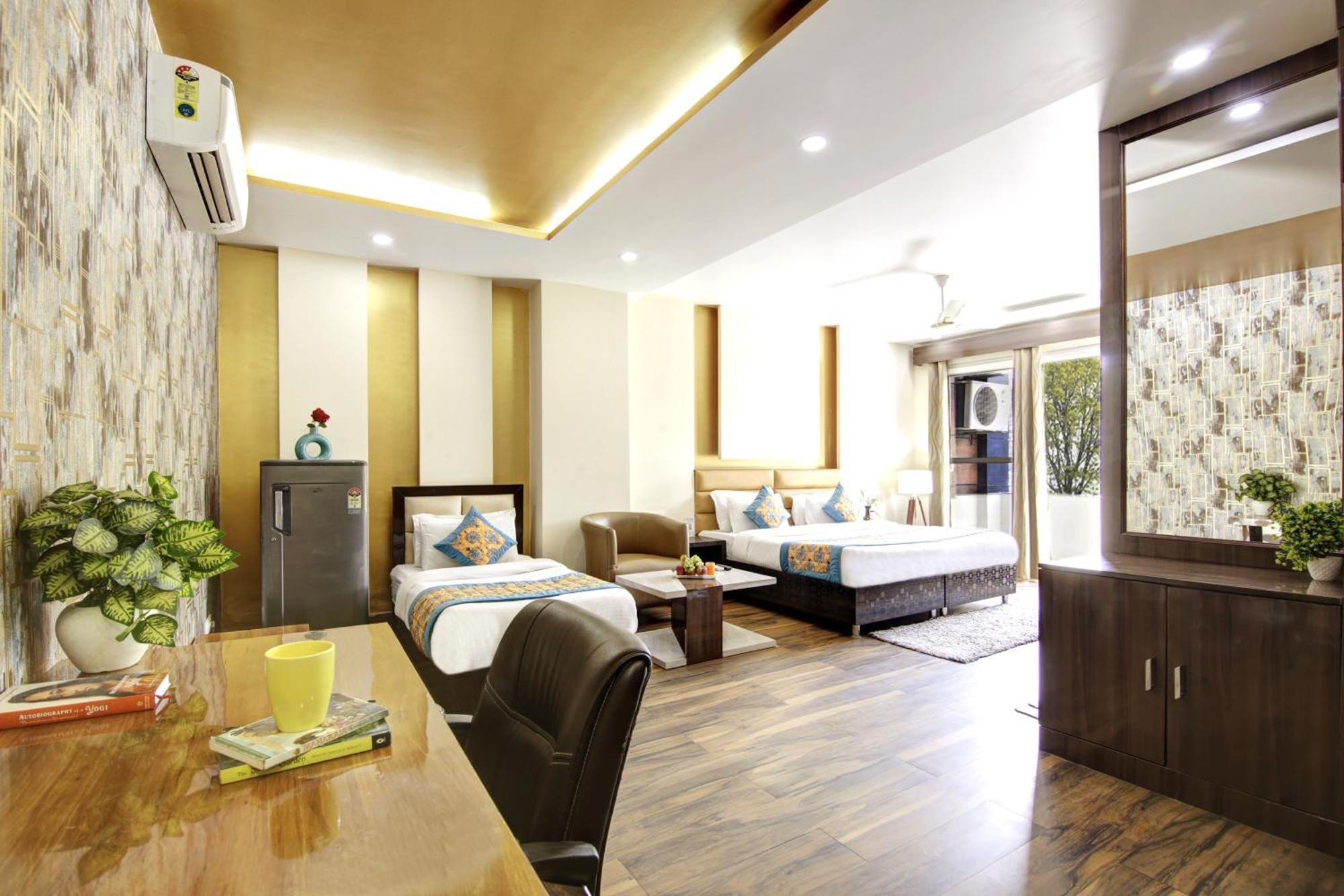 Grand Manor 3*