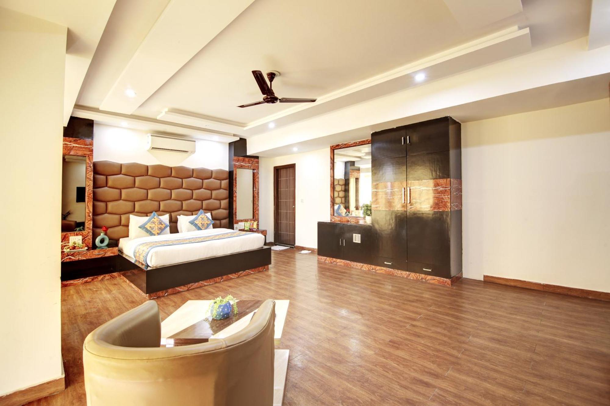Grand Manor Hotel Gurgaon