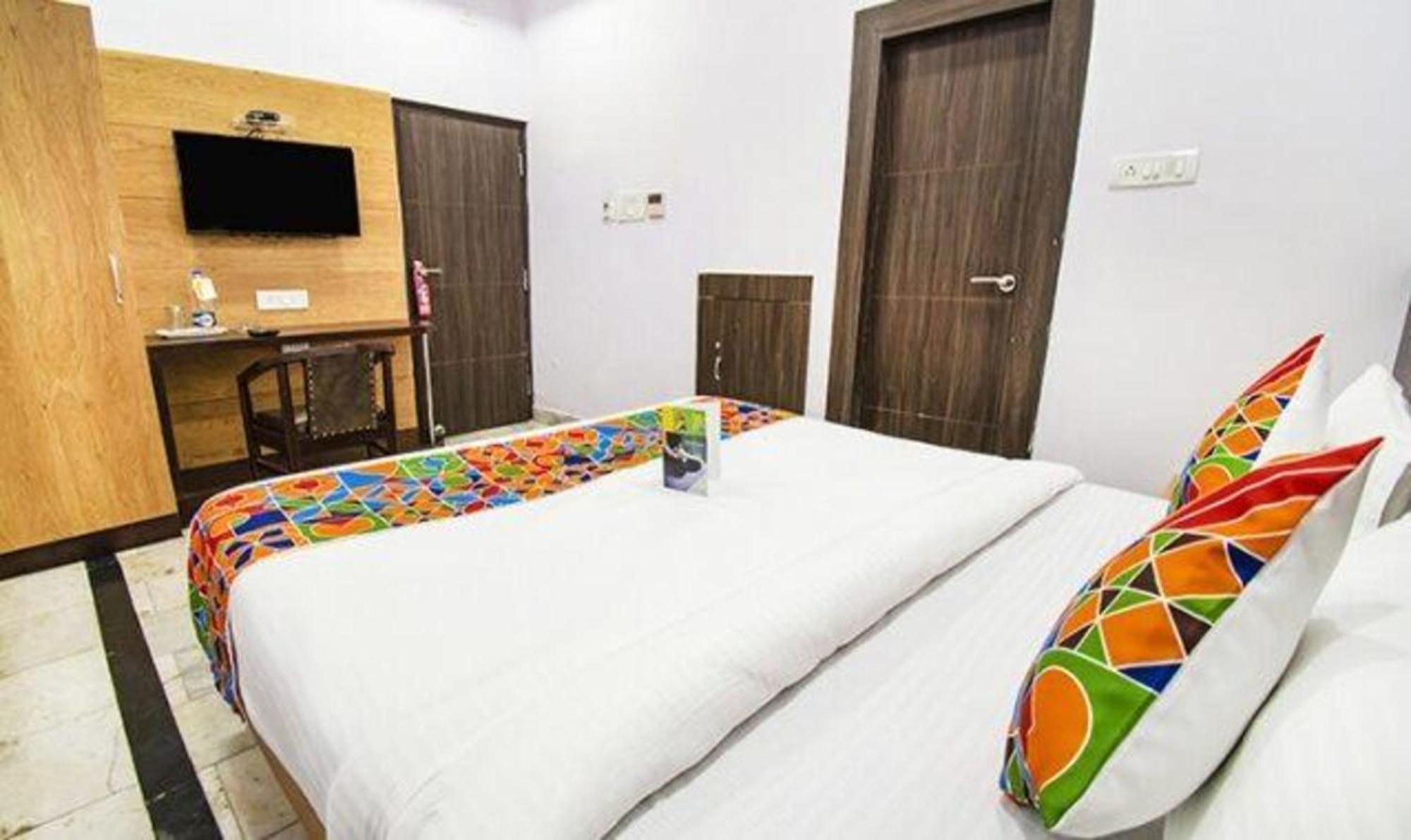 Fabhotel Golden Leaf Gurgaon