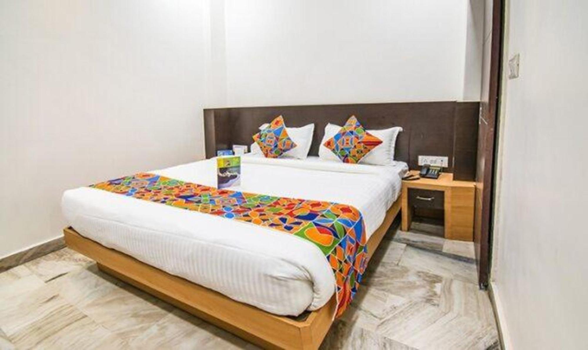 Fabhotel Golden Leaf Hotel