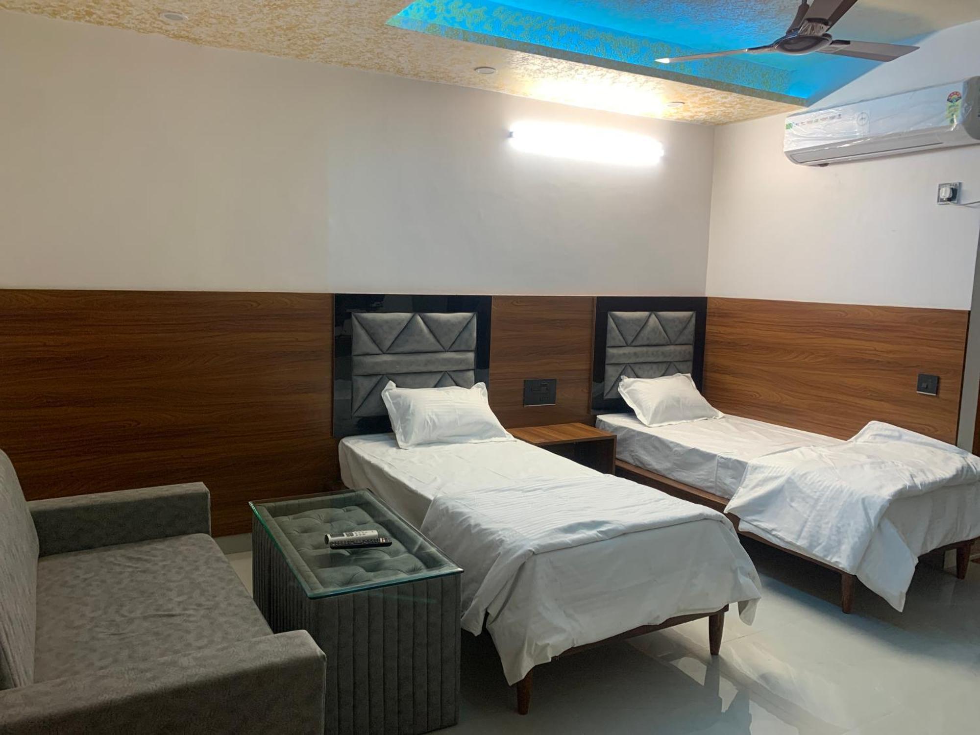 Haveli & Restaurant Hotel 3*