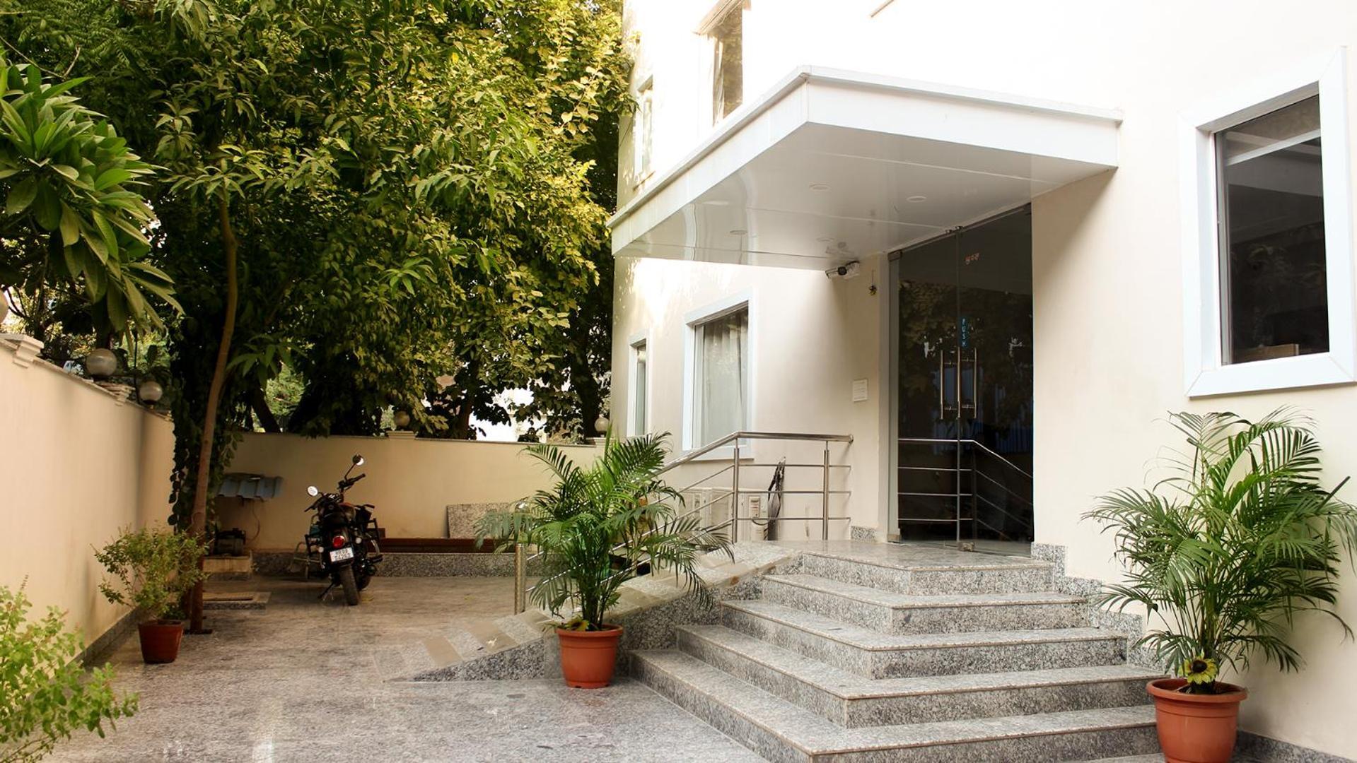 Stepinn - Ess Kay Ess Villa Guest house Gurgaon