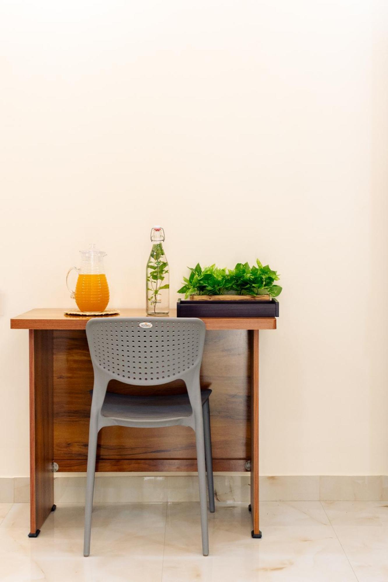 Zest Living Sector 55 Apartment