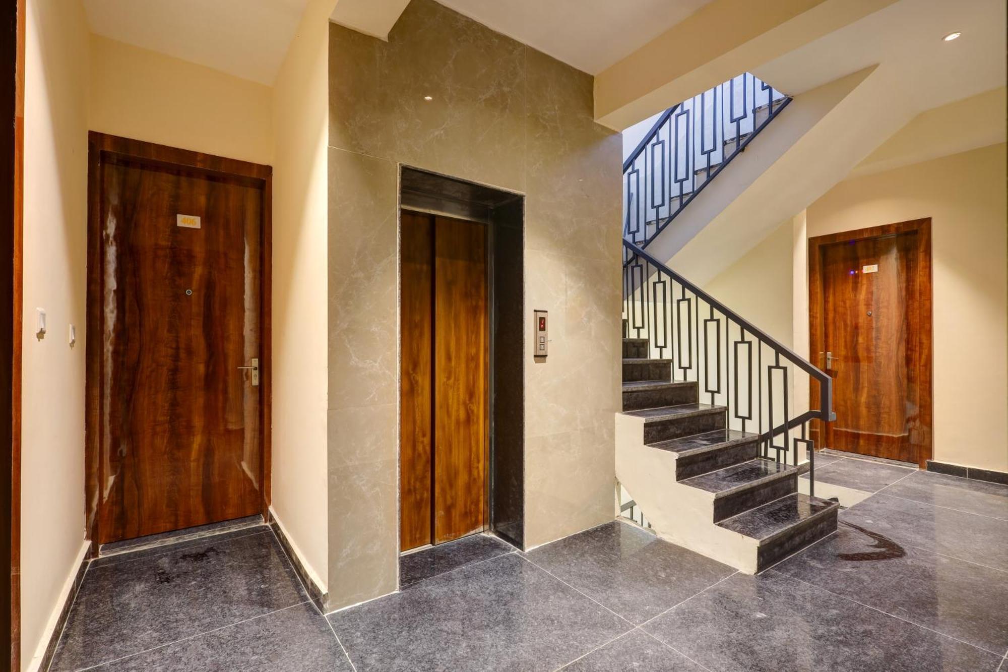 Limewood - Crystal Hotel Gurgaon