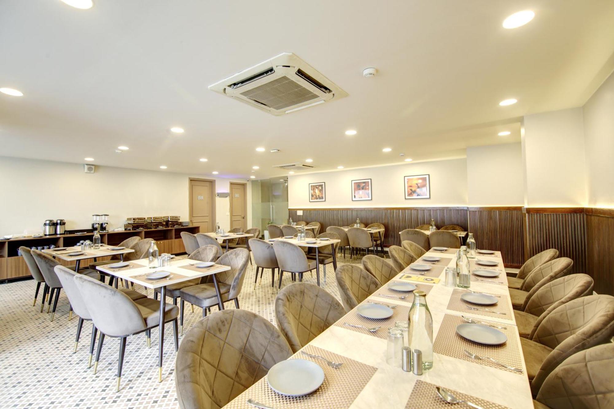 Saltstayz Select - Golf Course Road Hotel 4*