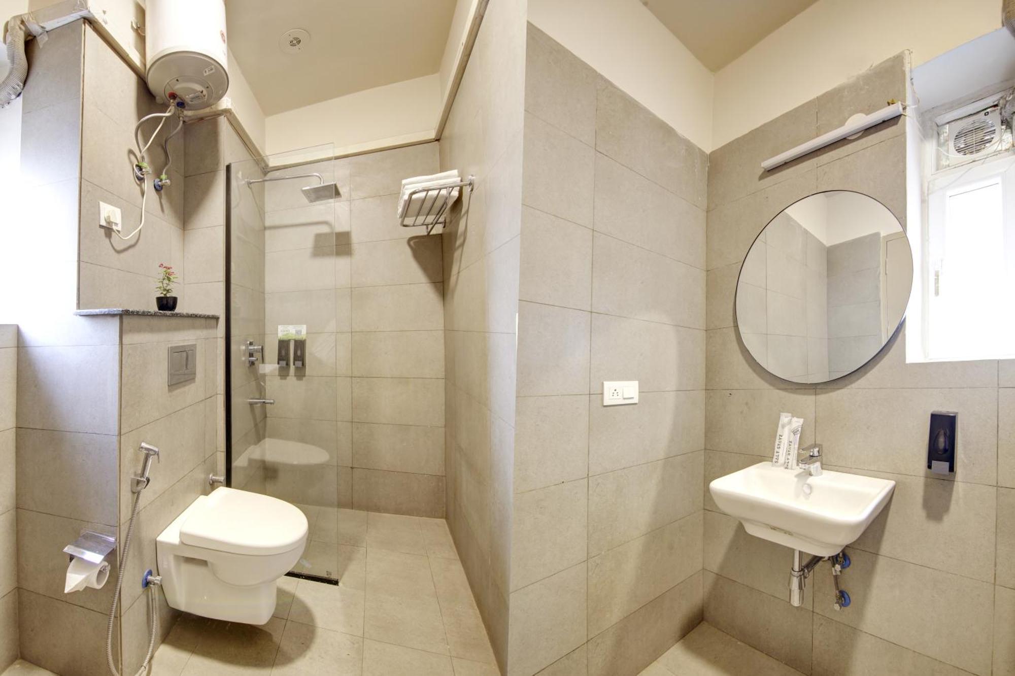 Saltstayz Select - Golf Course Road Hotel Gurgaon