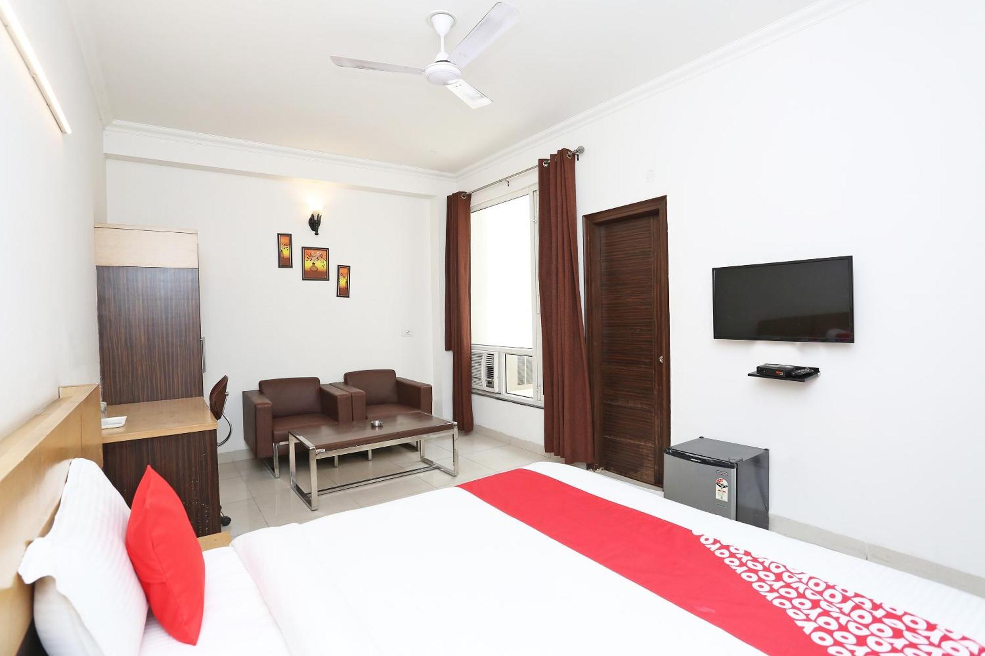 Hotel O Cyber Gurgaon
