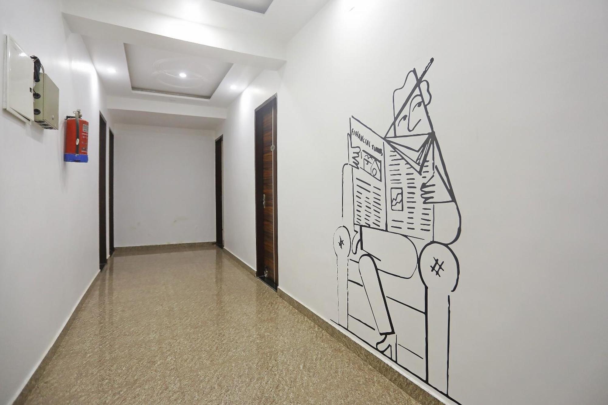 Super Townhouse Cloud Bay, Near Genpact, Sector-69, 4*