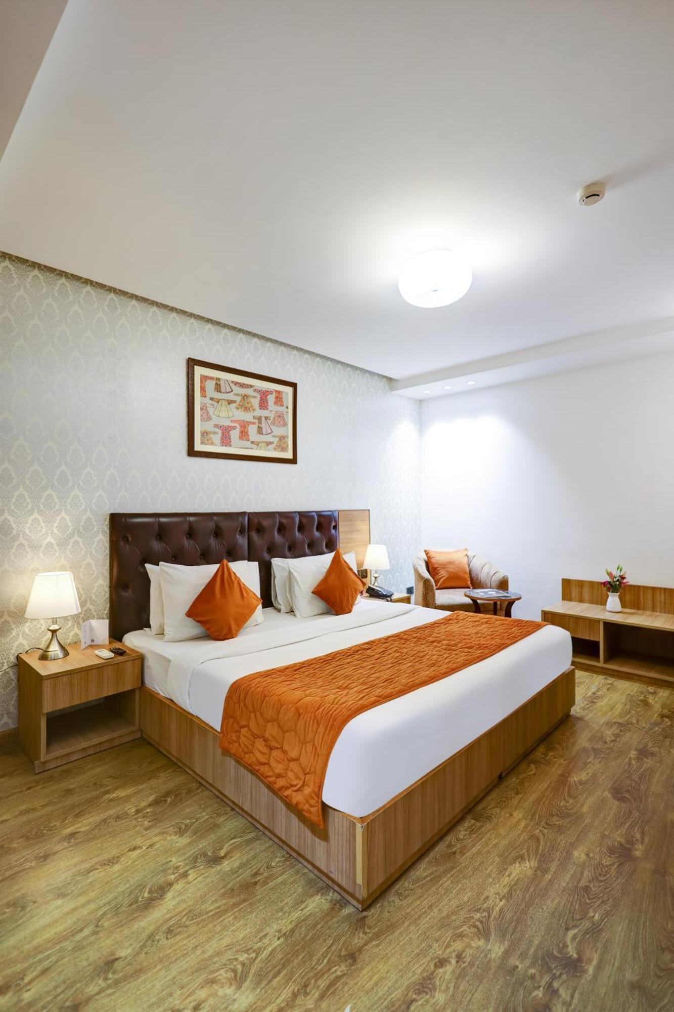 91 Huda Centre Hotel 3*