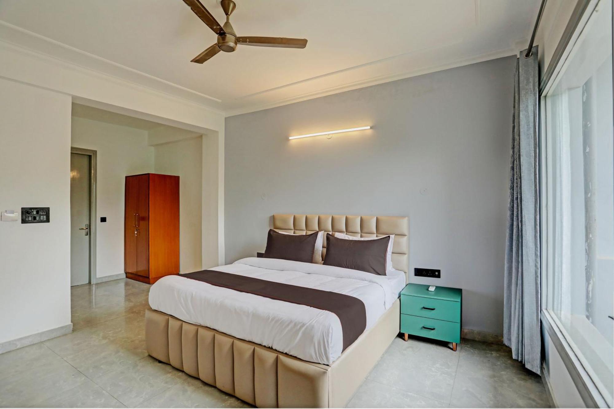 Hotel Collection O Rose Gold 3*