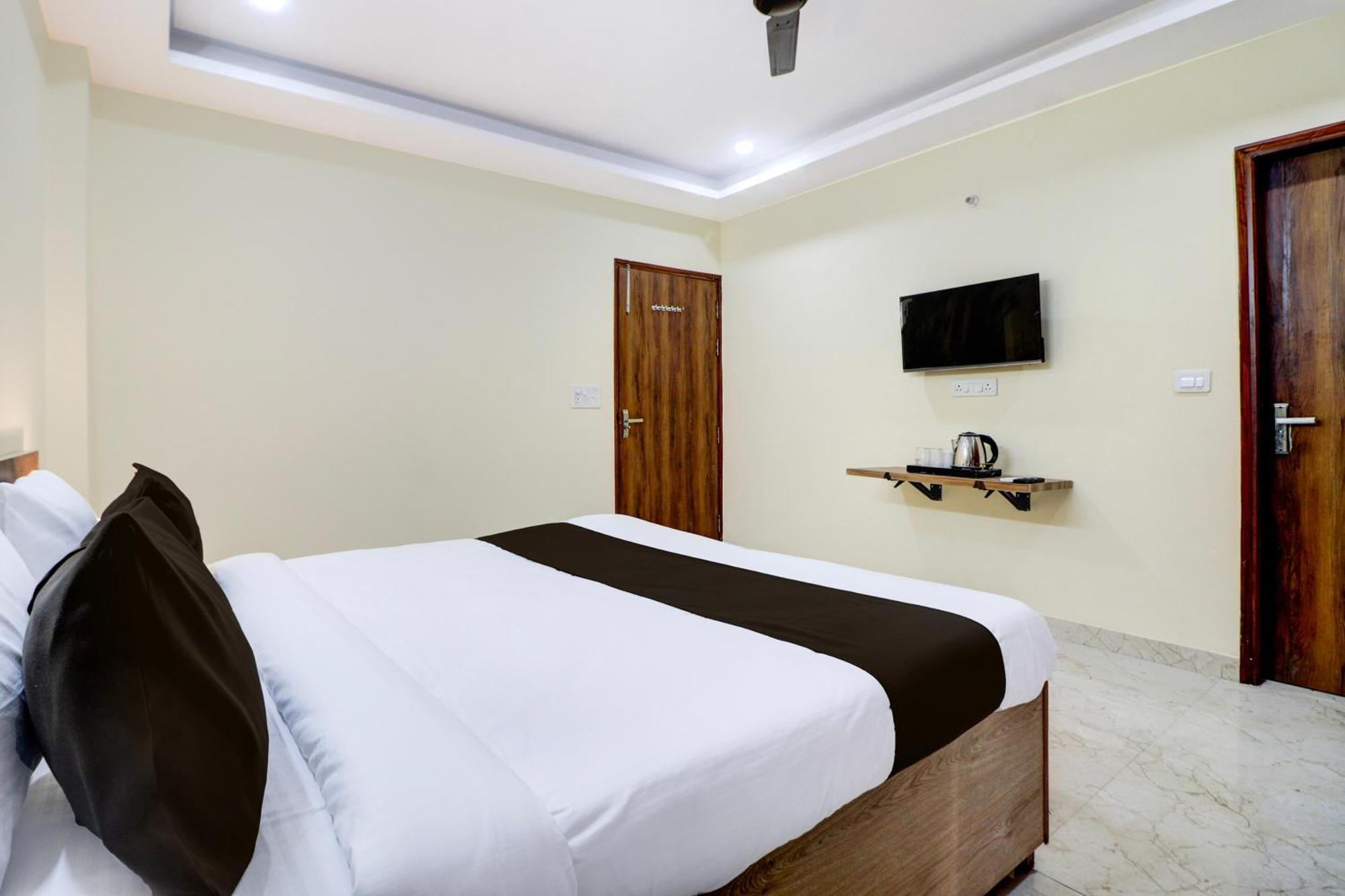 Hotel O 4*