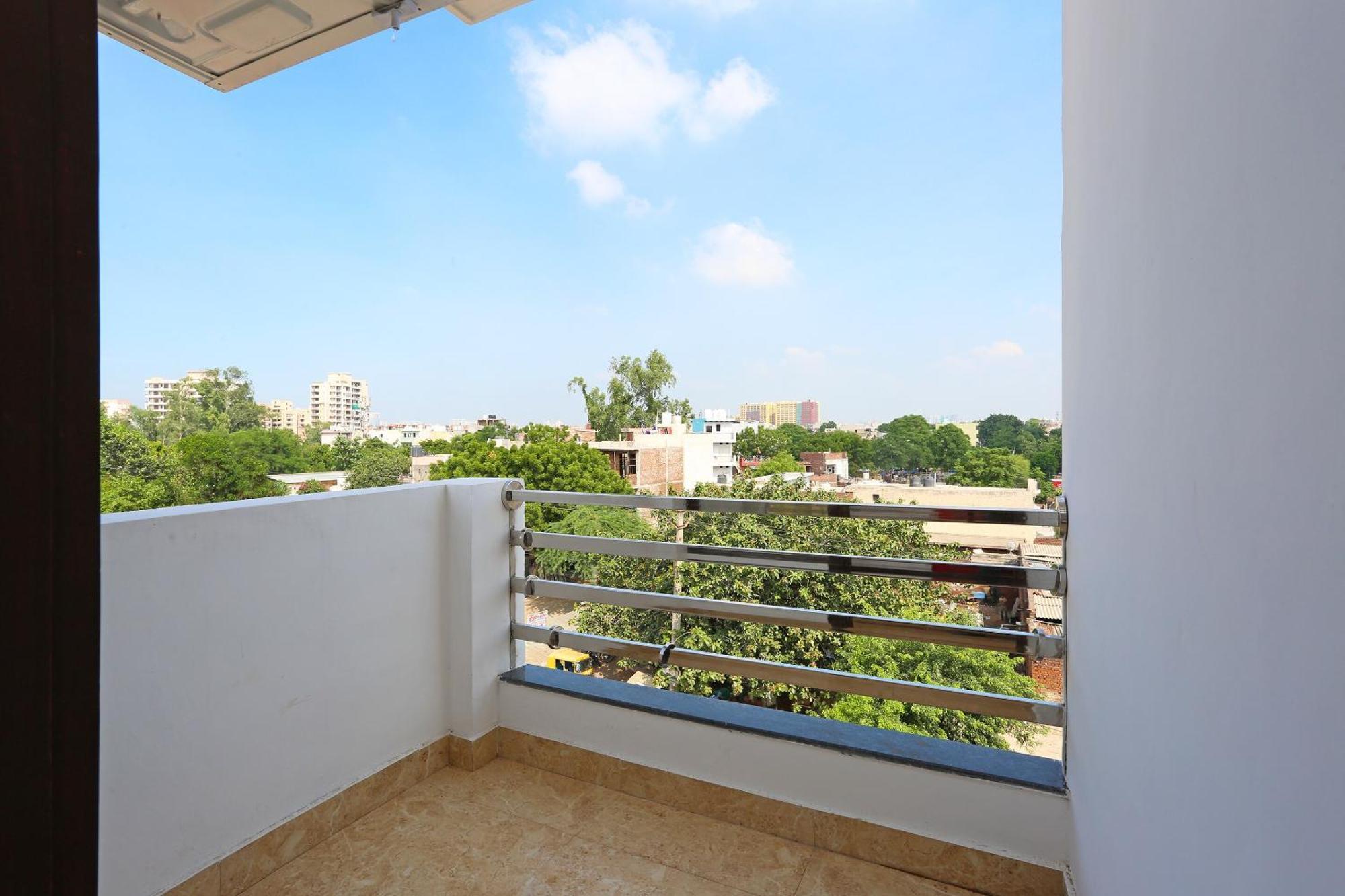 O Residency Near Appu Ghar Hotel Gurgaon