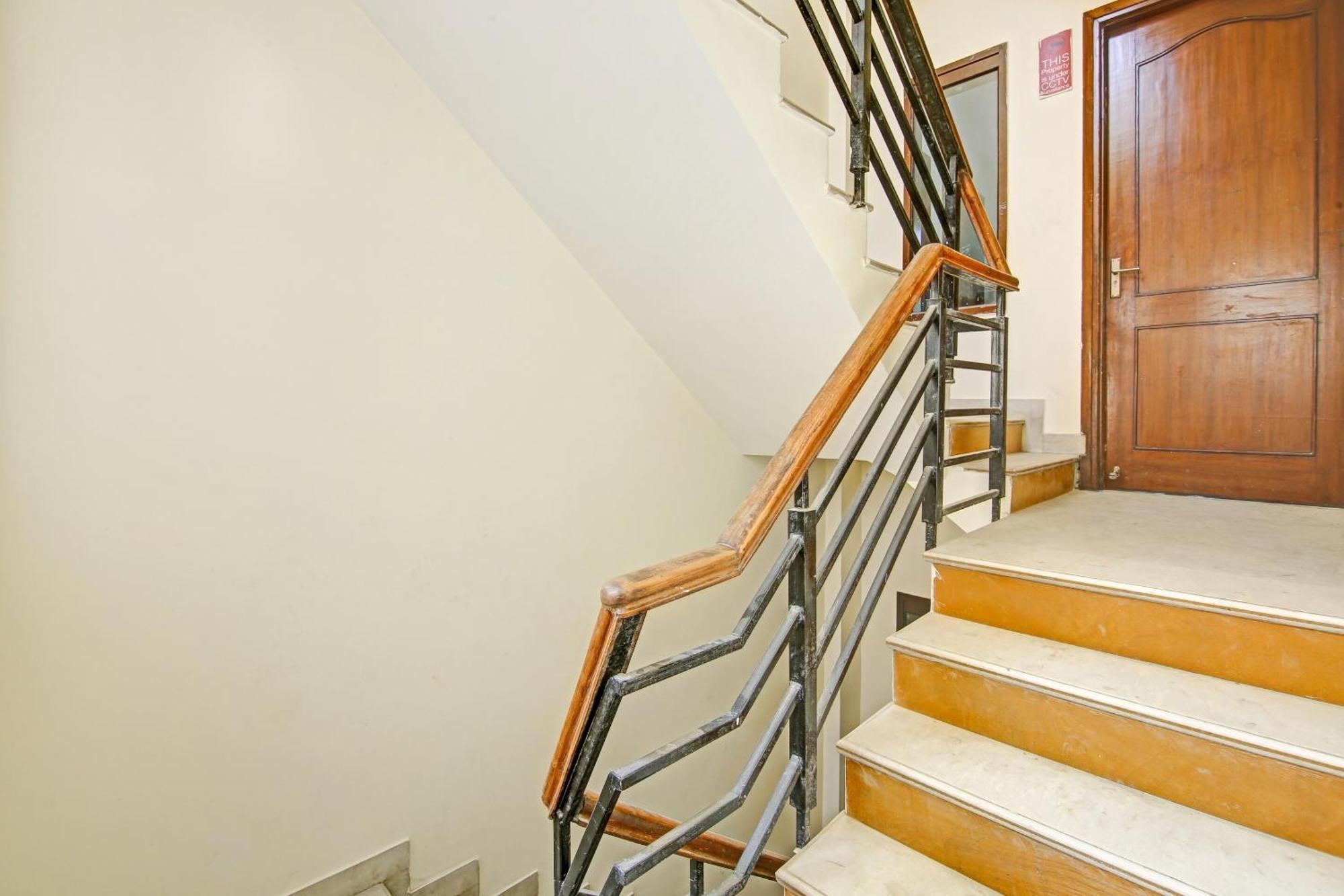 Hotel Collection O Imperial Oak Near Leisure Valley Park 4*