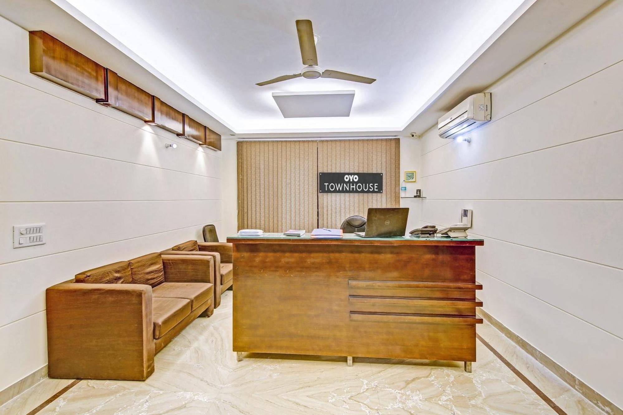 Hotel Collection O Imperial Oak Near Leisure Valley Park Gurgaon