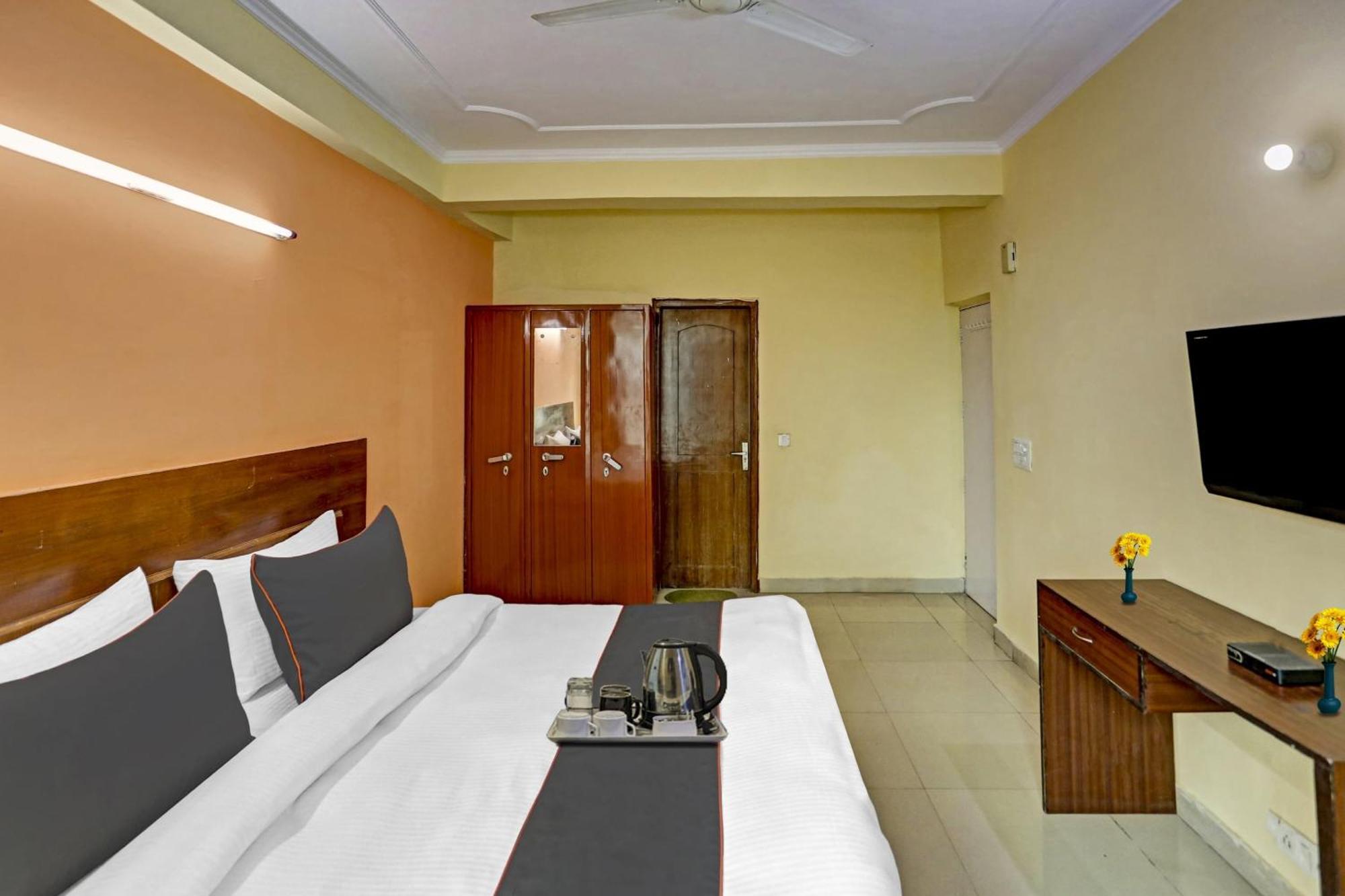 Hotel Collection O Grand Casa Gurgaon