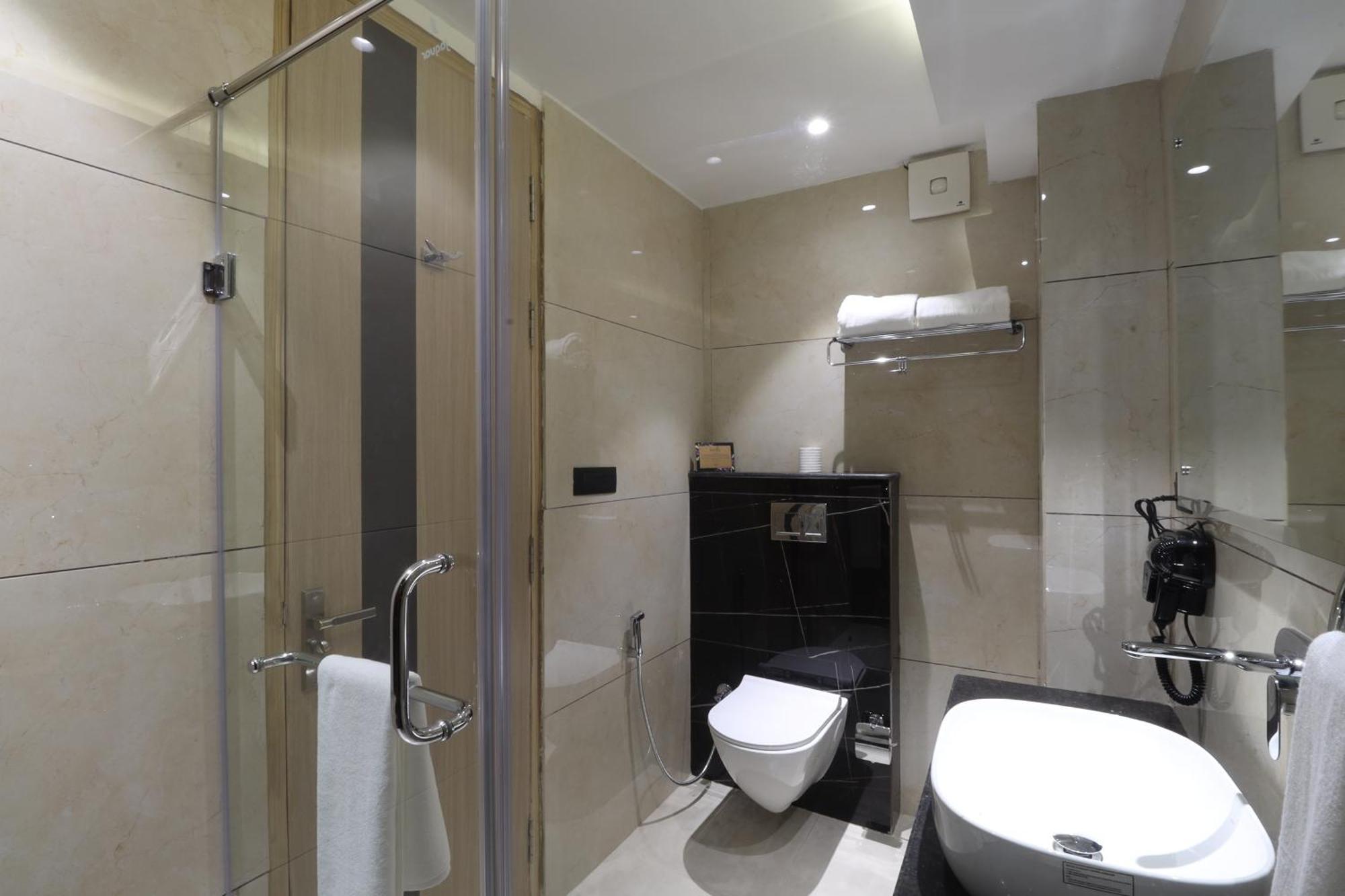 Ahuja Residency Mayfield Garden Hotel Gurgaon