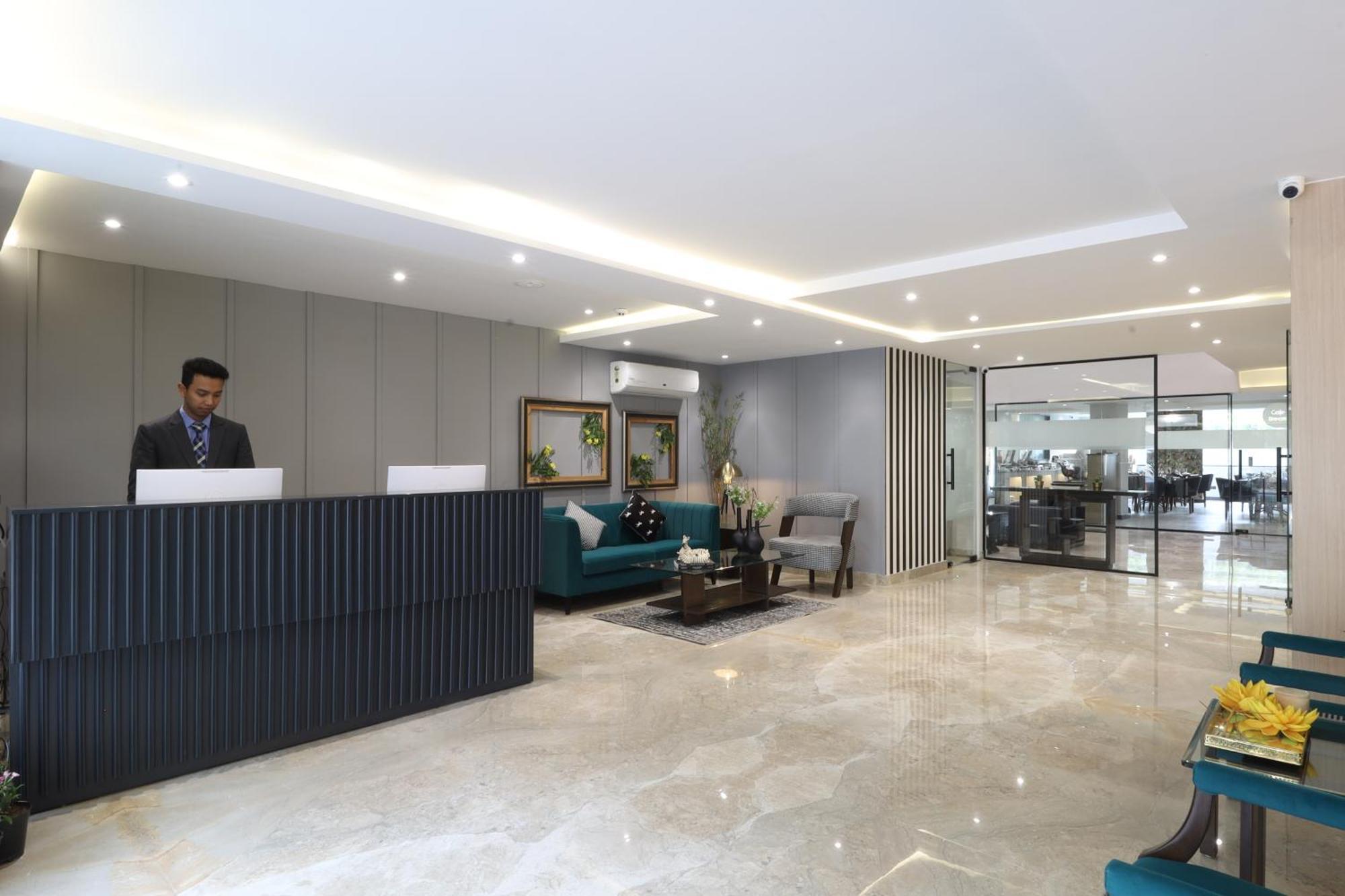 Ahuja Residency Mayfield Garden Hotel Gurgaon