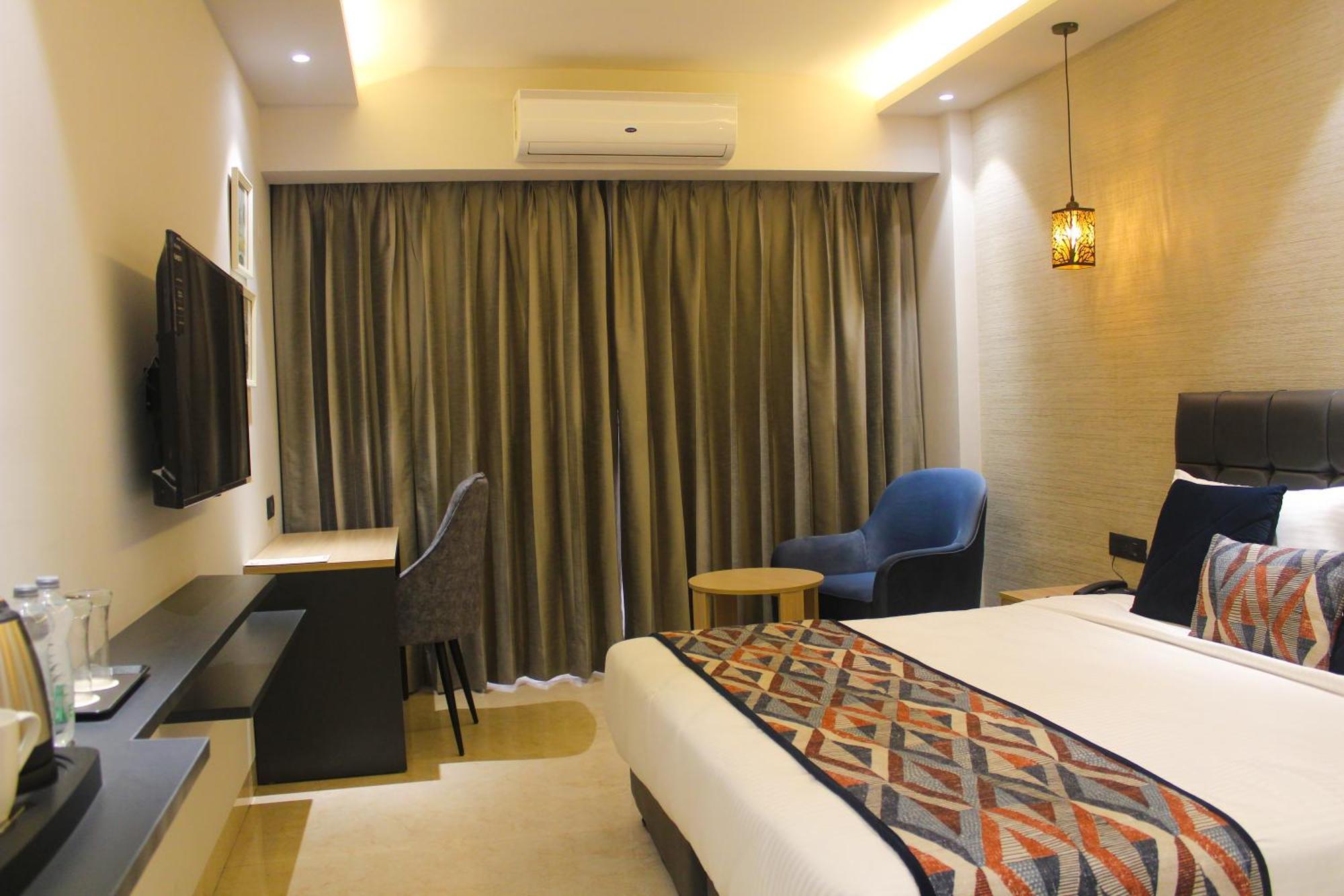 Hotel Ahuja Residency Mayfield Garden