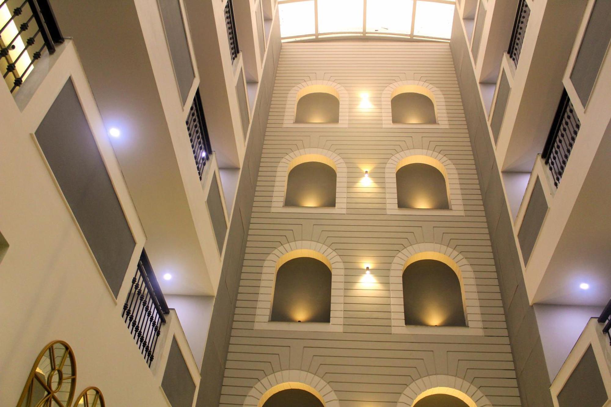 Ahuja Residency Mayfield Garden Hotel