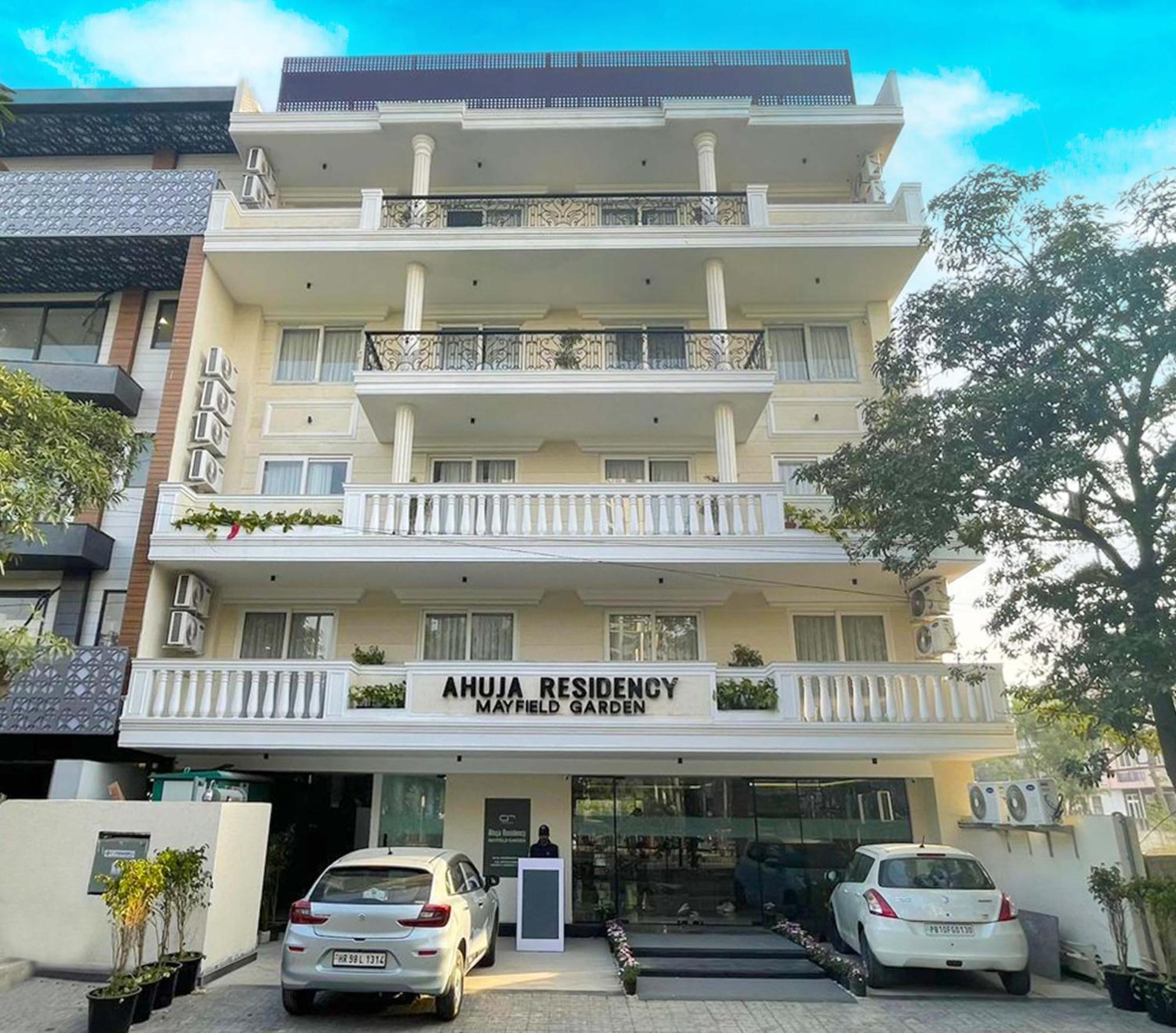 Hotel Ahuja Residency Mayfield Garden