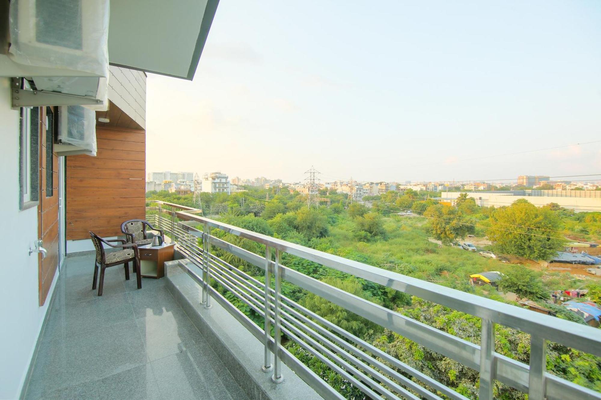 Super Collection O Corporate Near Omaxe Celebration Mall Gurgaon