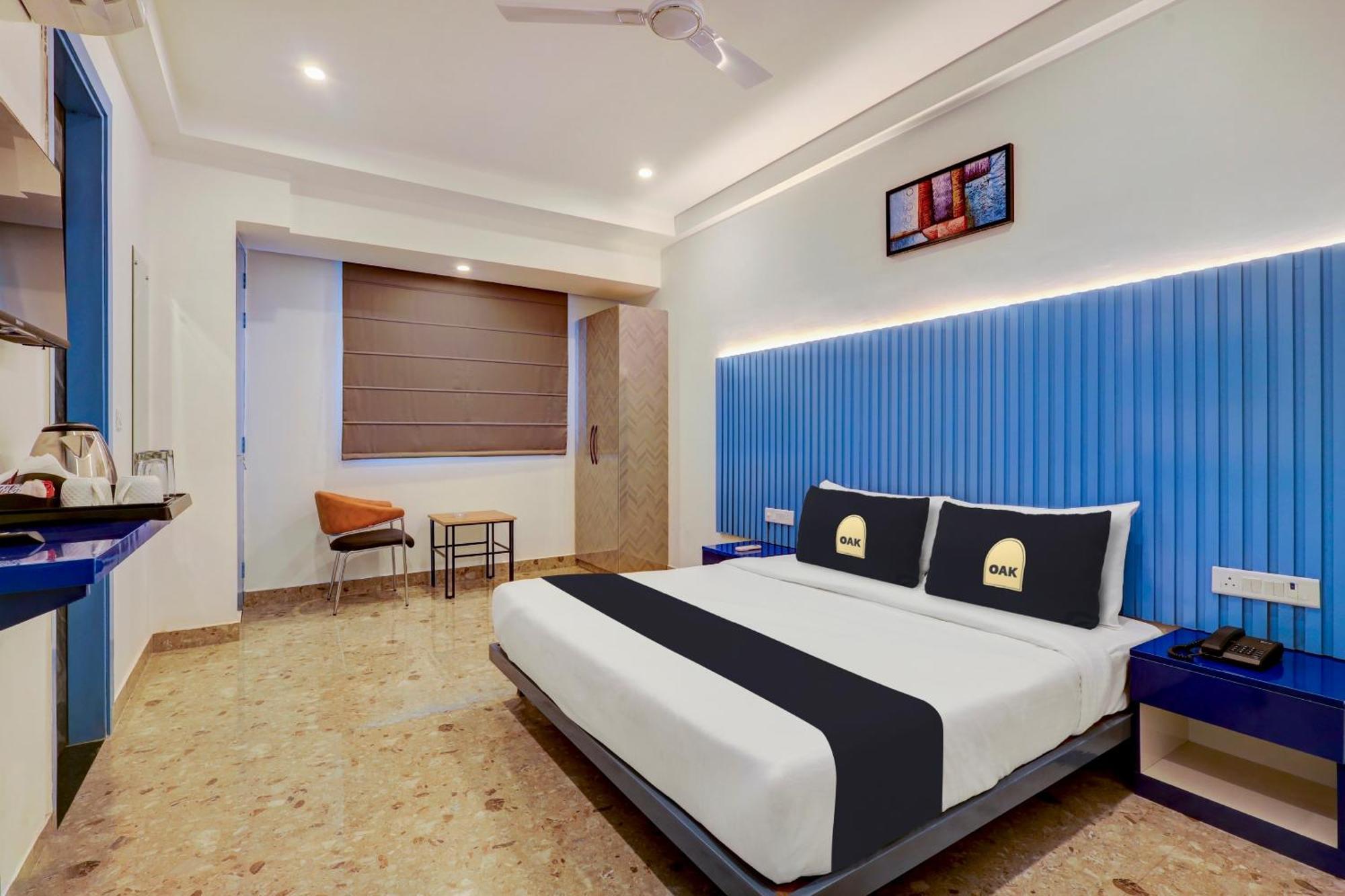 Townhouse Oak Elite Golf Hotel 3*