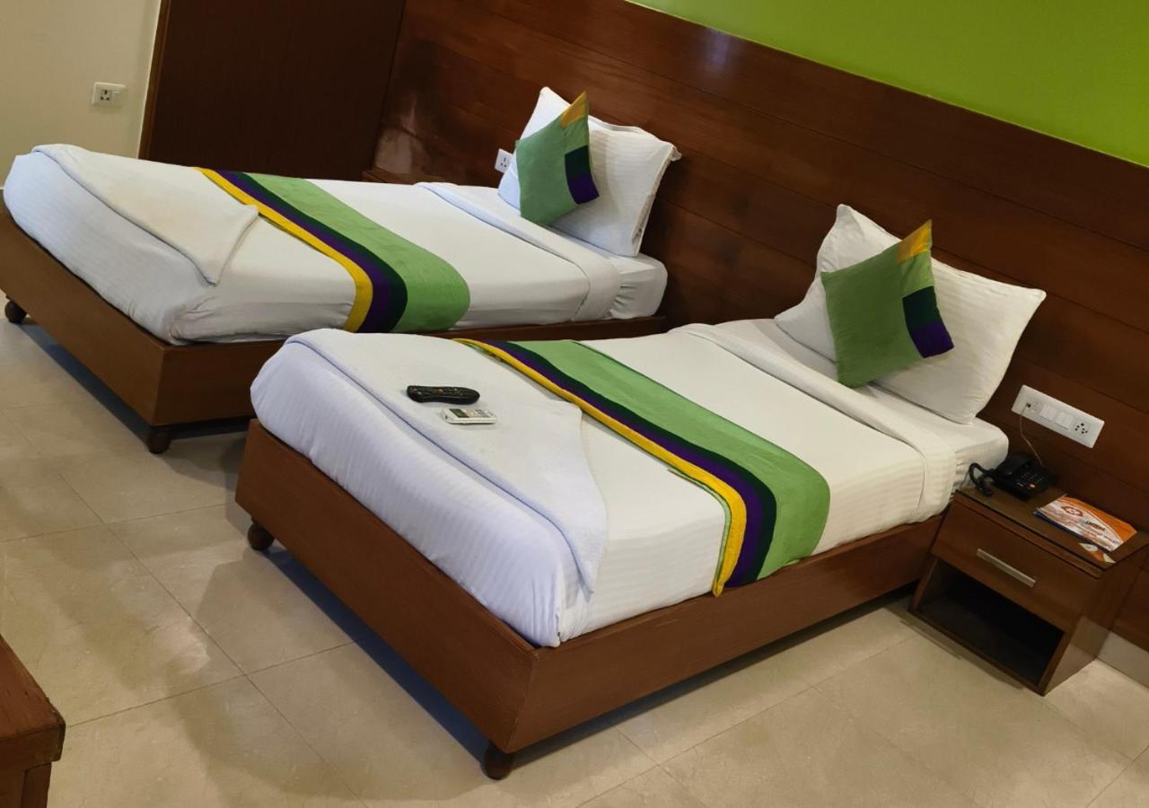 Bed & Breakfast Aroha Stayinn Aroma -gurgaon Sector 47