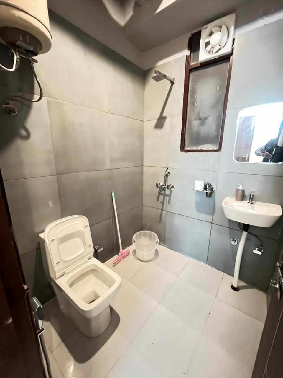 Hotel Apna Homes & I Gurugram I Sector-71