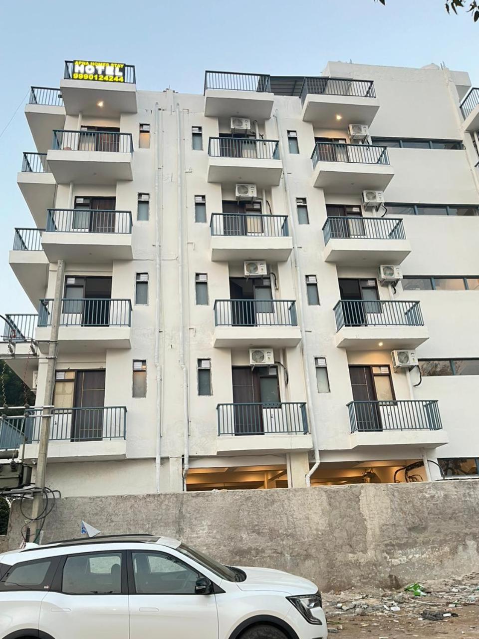 Apna Homes & I Gurugram I Sector-71 Hotel