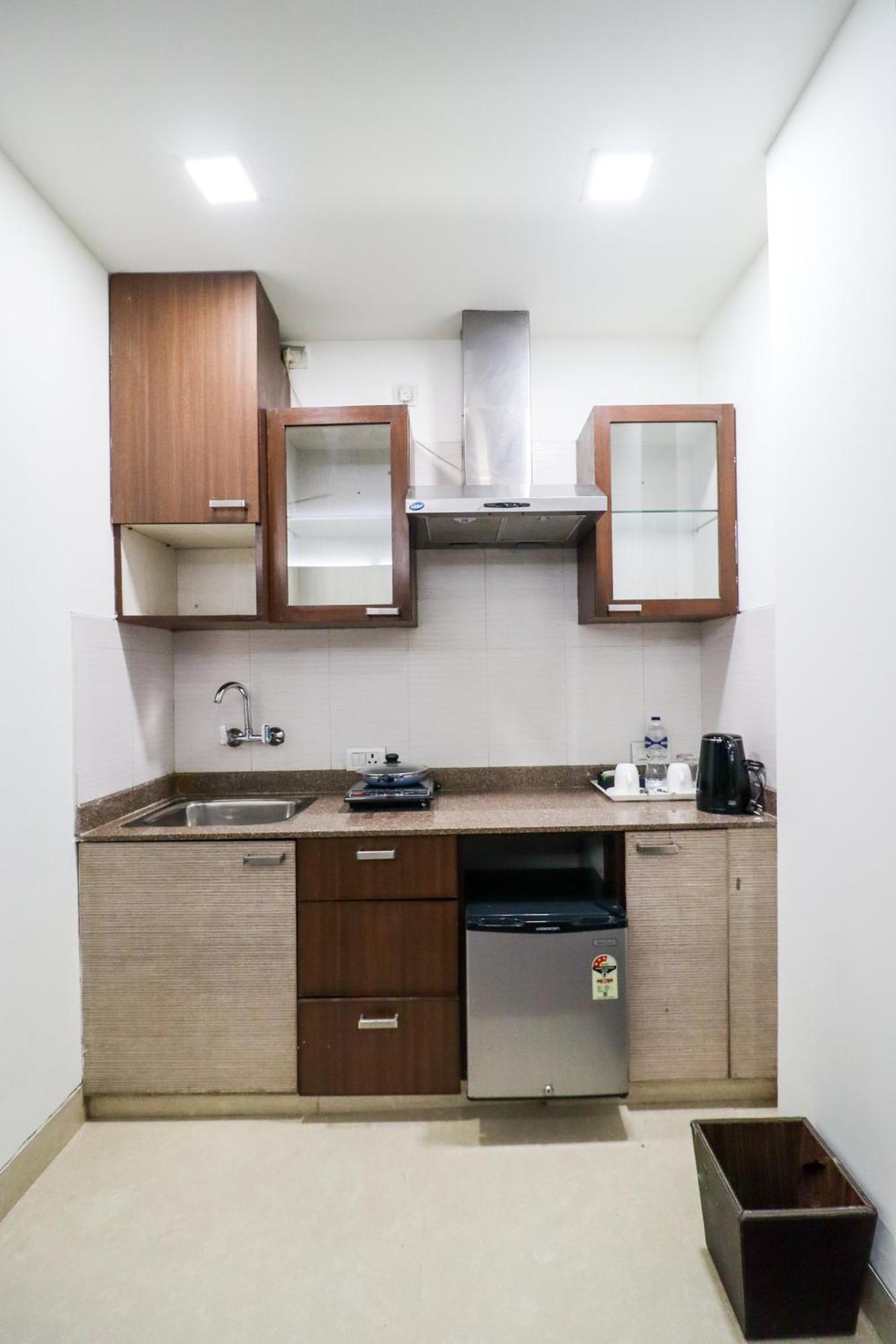 Stunning Close To Mg Road Metro *