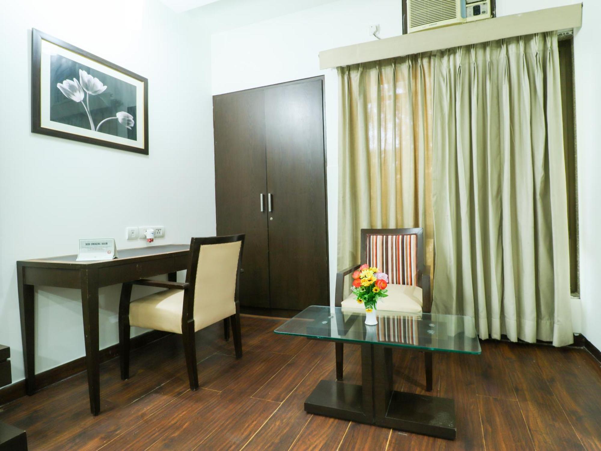Stunning Close To Mg Road Metro *